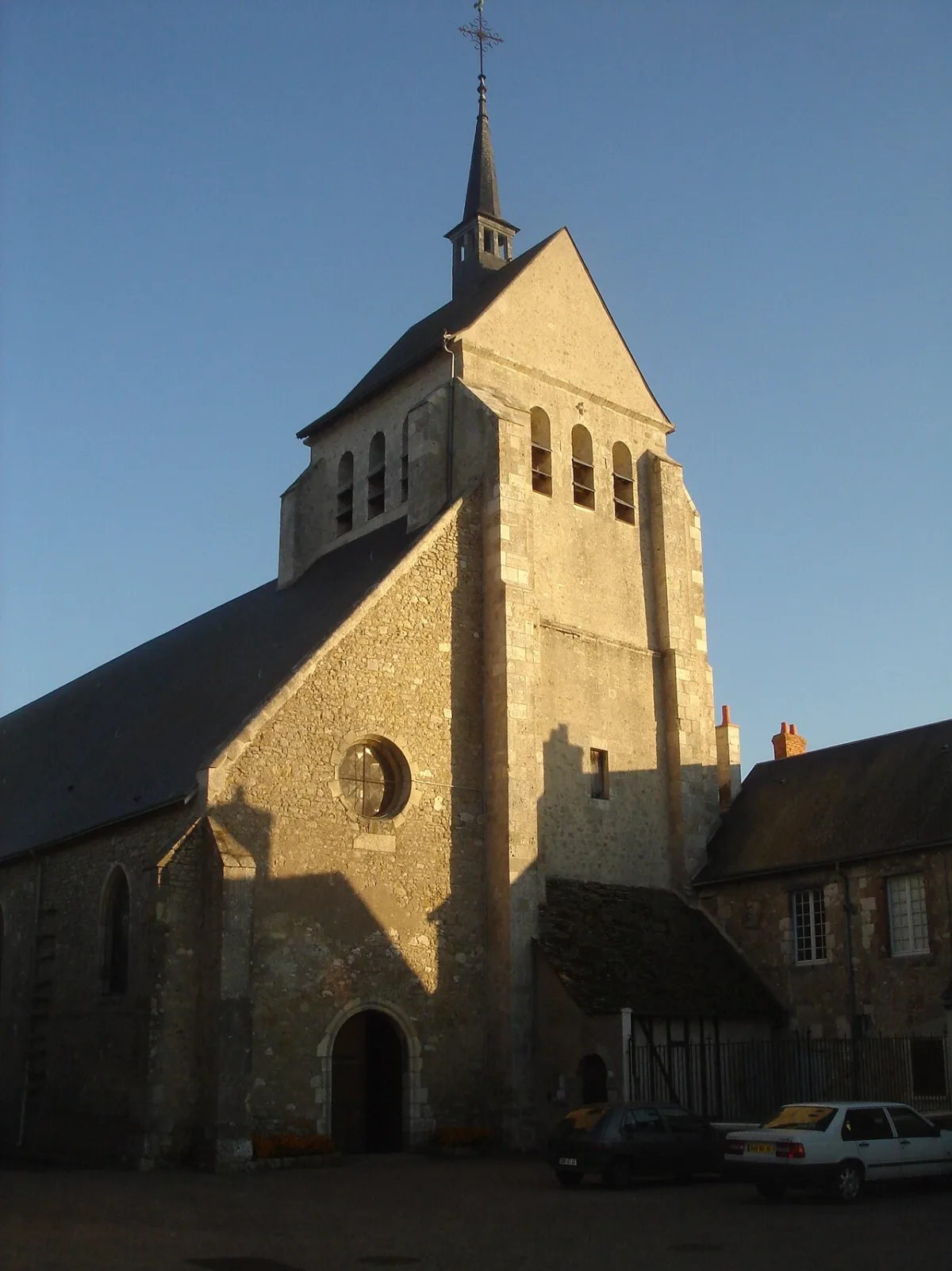 Saint Denis, Saint Denis De L'Hotel