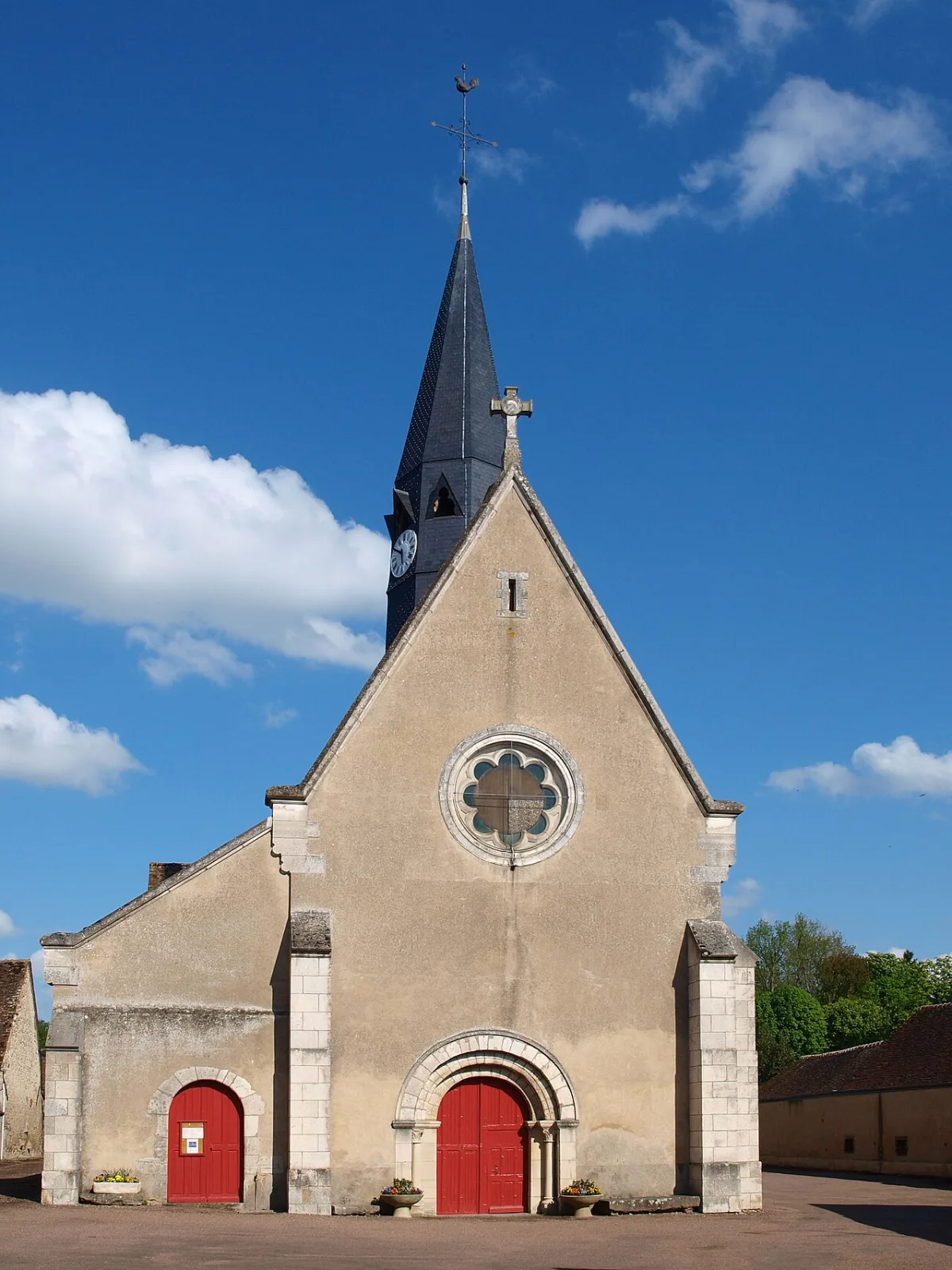 Église La Très Sainte Trinité, La Selle Sur Le Bied