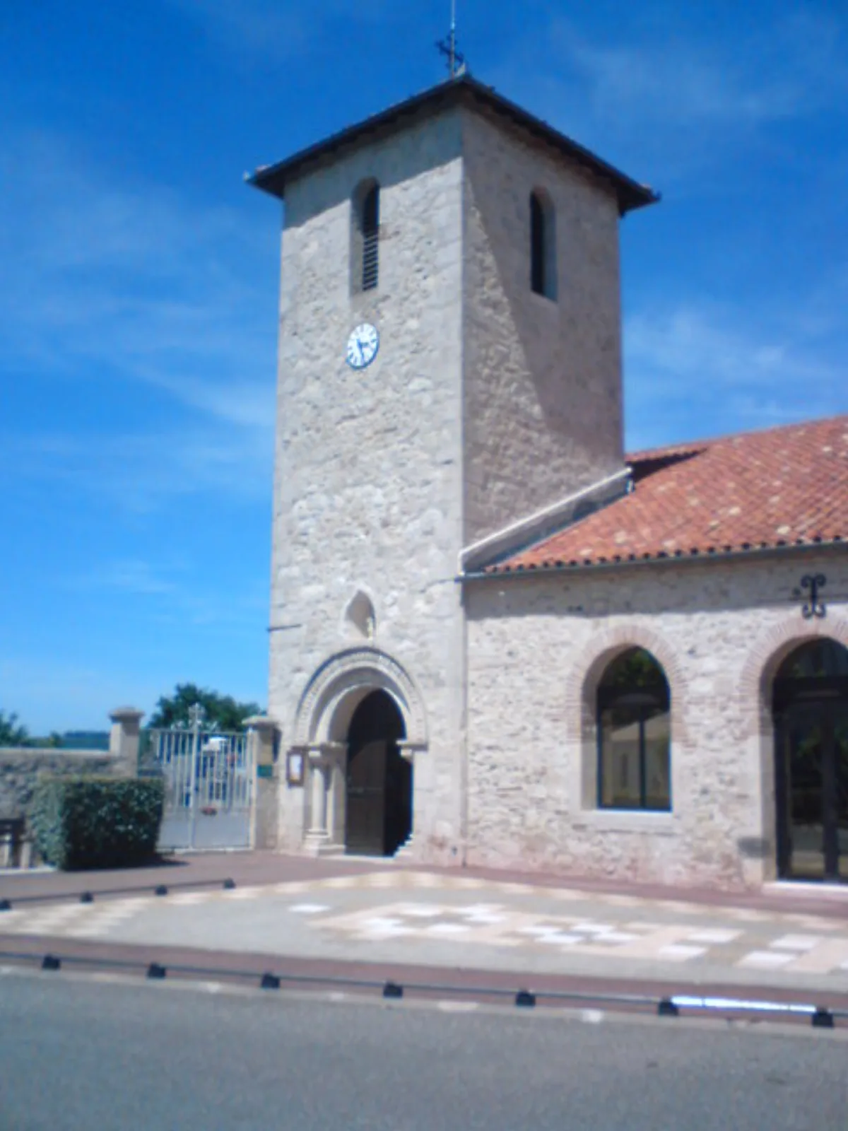 Saint Pierre, Brax