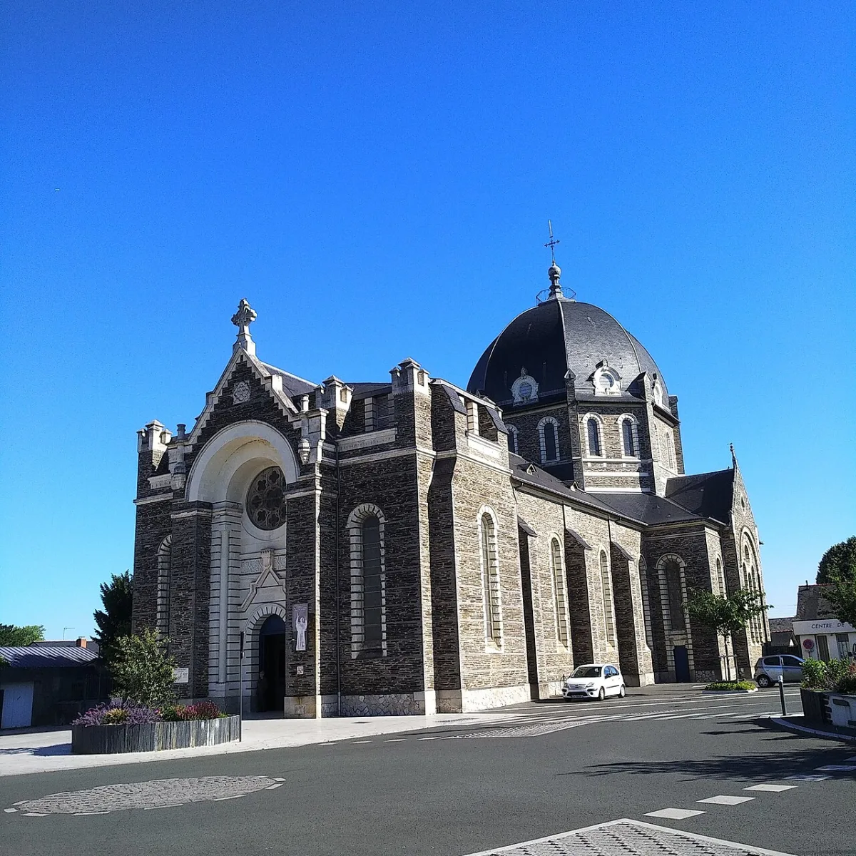 Église St Léonard, Angers