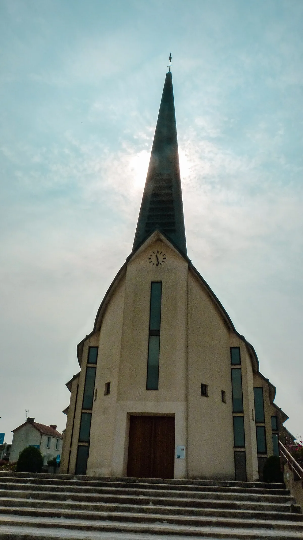 Notre-Dame de Villeneuve, Le Fief Sauvin