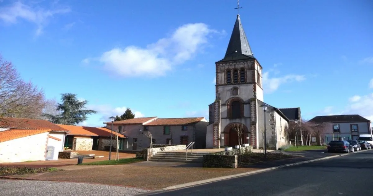 Église Saint Etienne, Nuaille