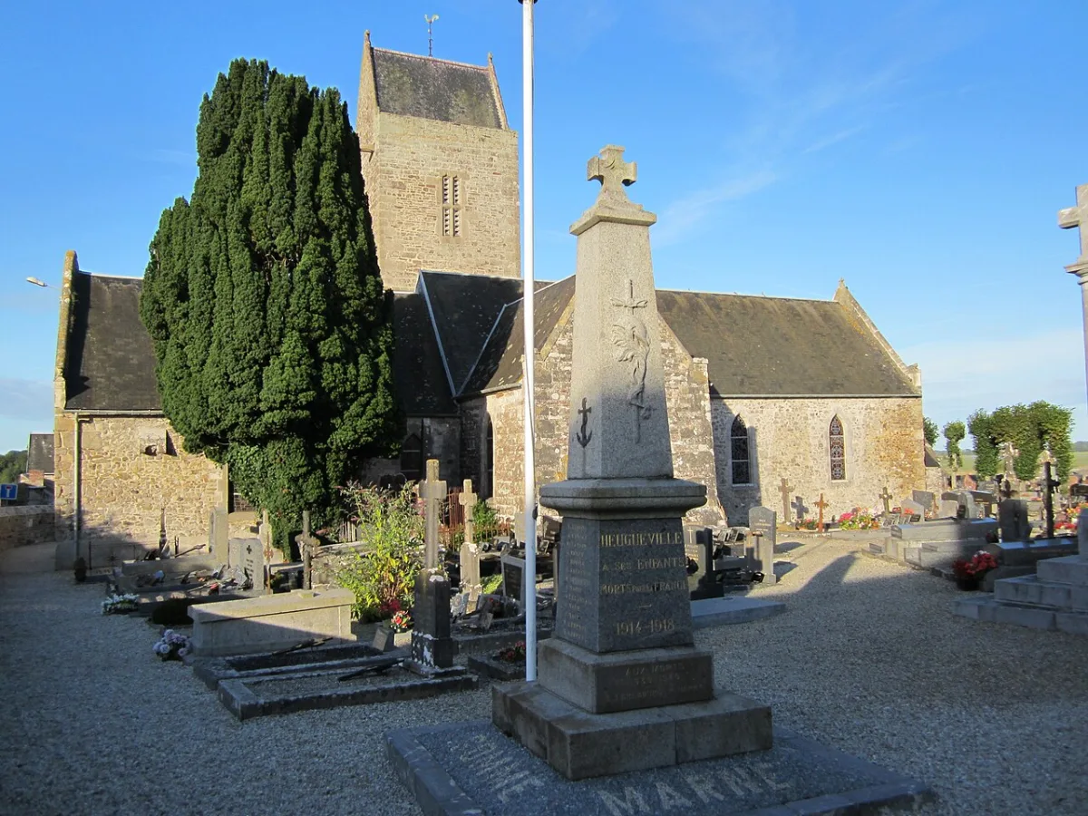 Eglise Saint-Pierre d'Heugueville-sur-Sienne, Heugueville Sur Sienne