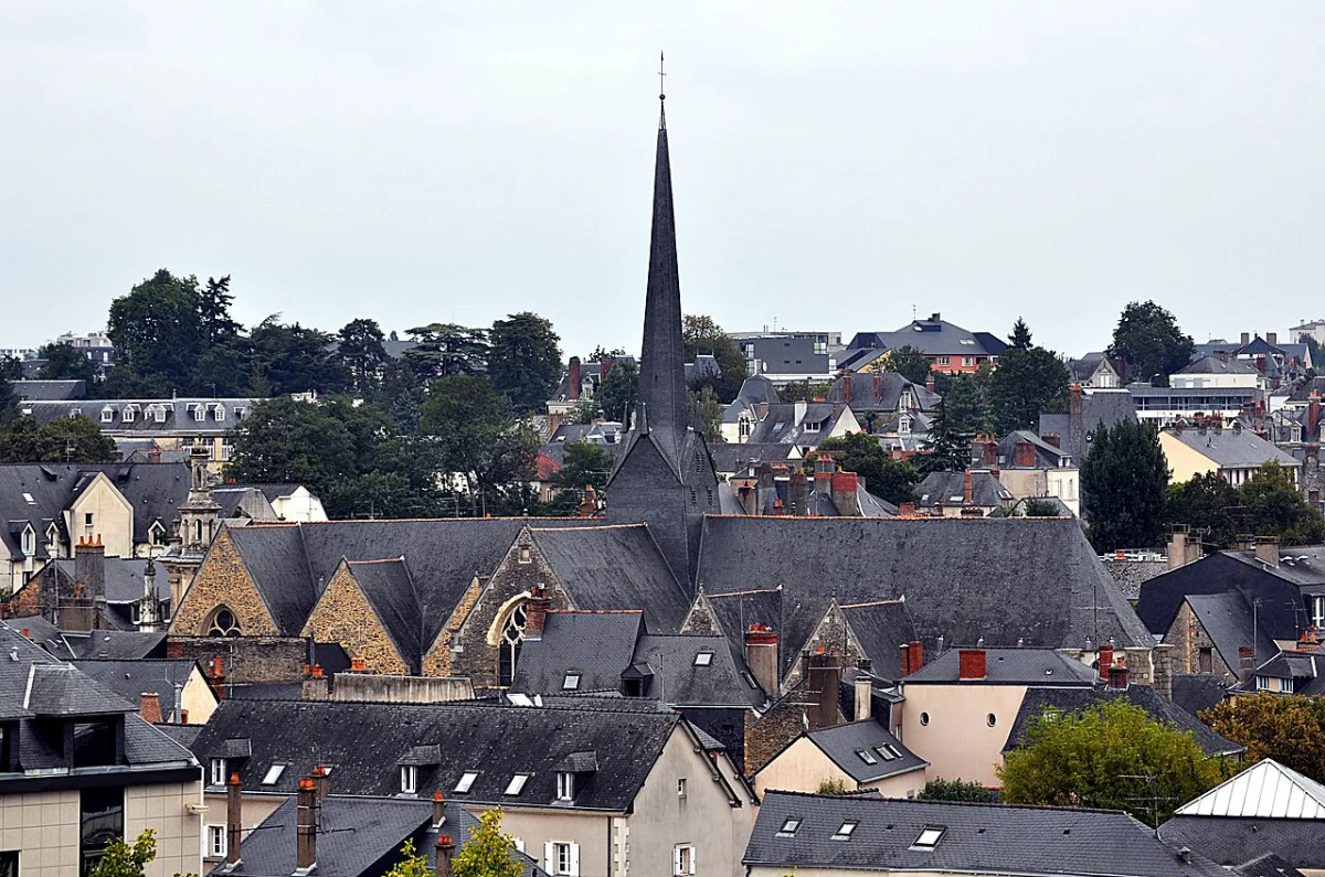 Eglise Saint Vénérand, Laval