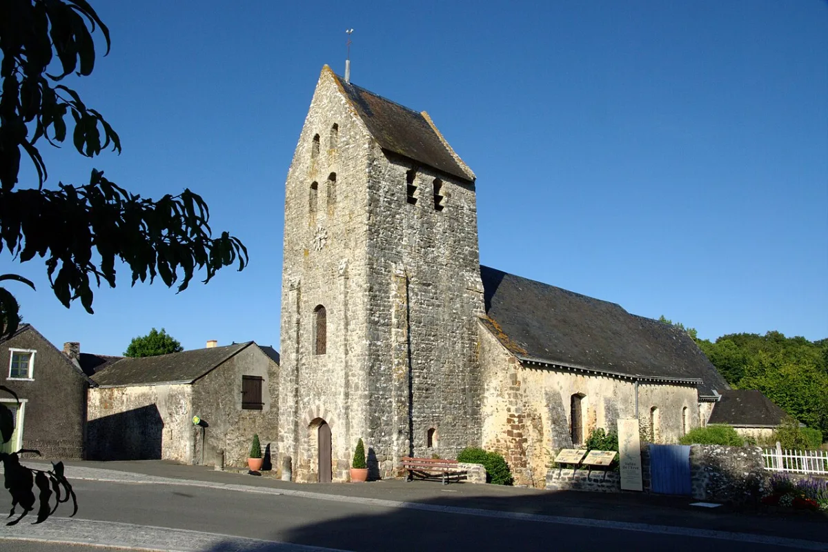 Église Saint Pierre, Saint Pierre Sur Erve