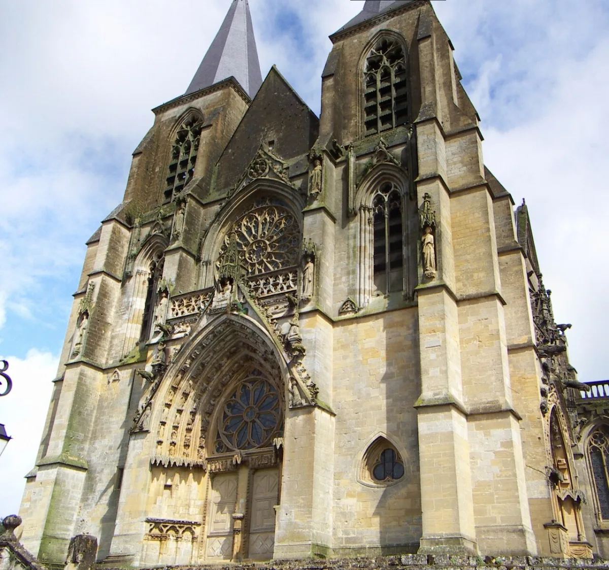 Basilique Notre Dame (basilique Notre Dame d'Avioth), Avioth