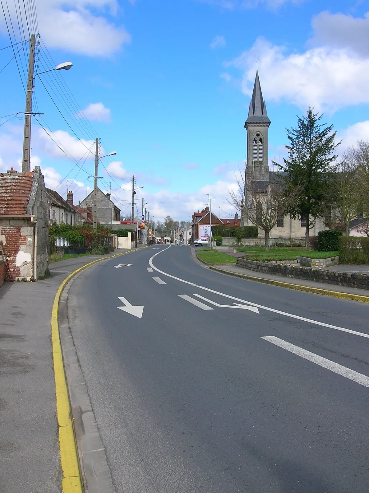 Saint Pierre (Montmacq), Montmacq