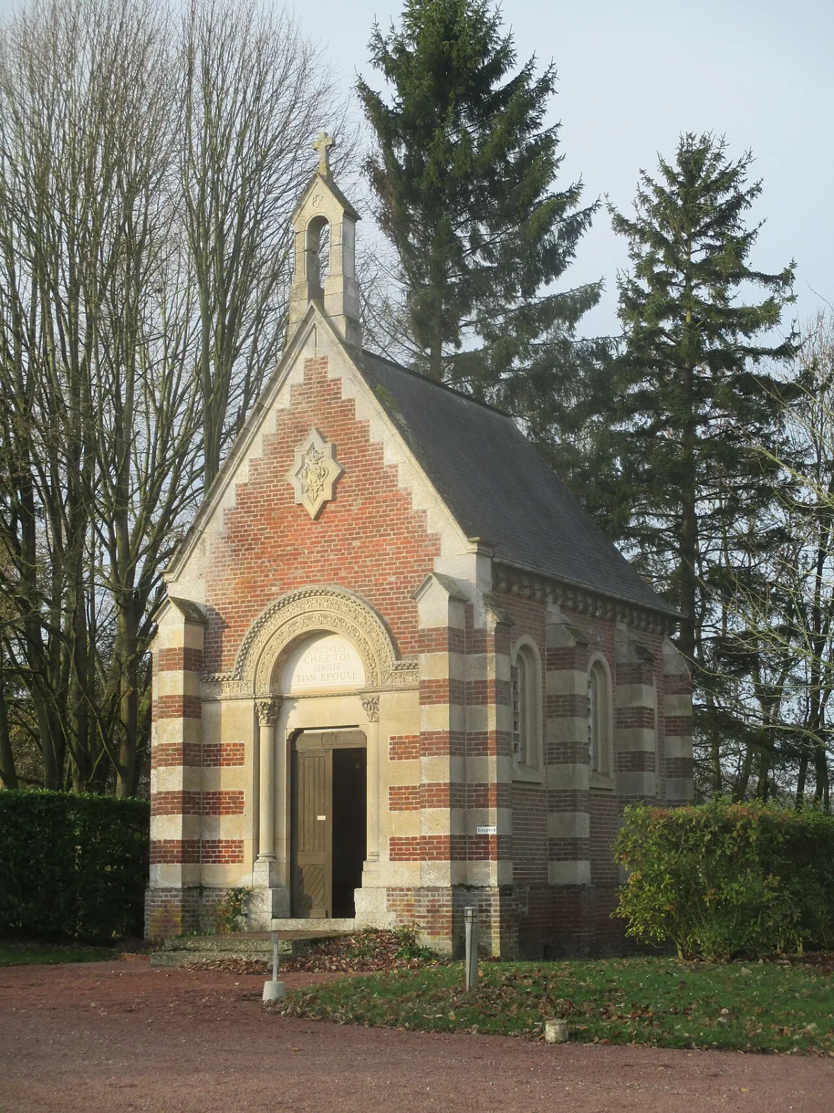 Prieuré Notre Dame de Cana (Troussures), Auneuil