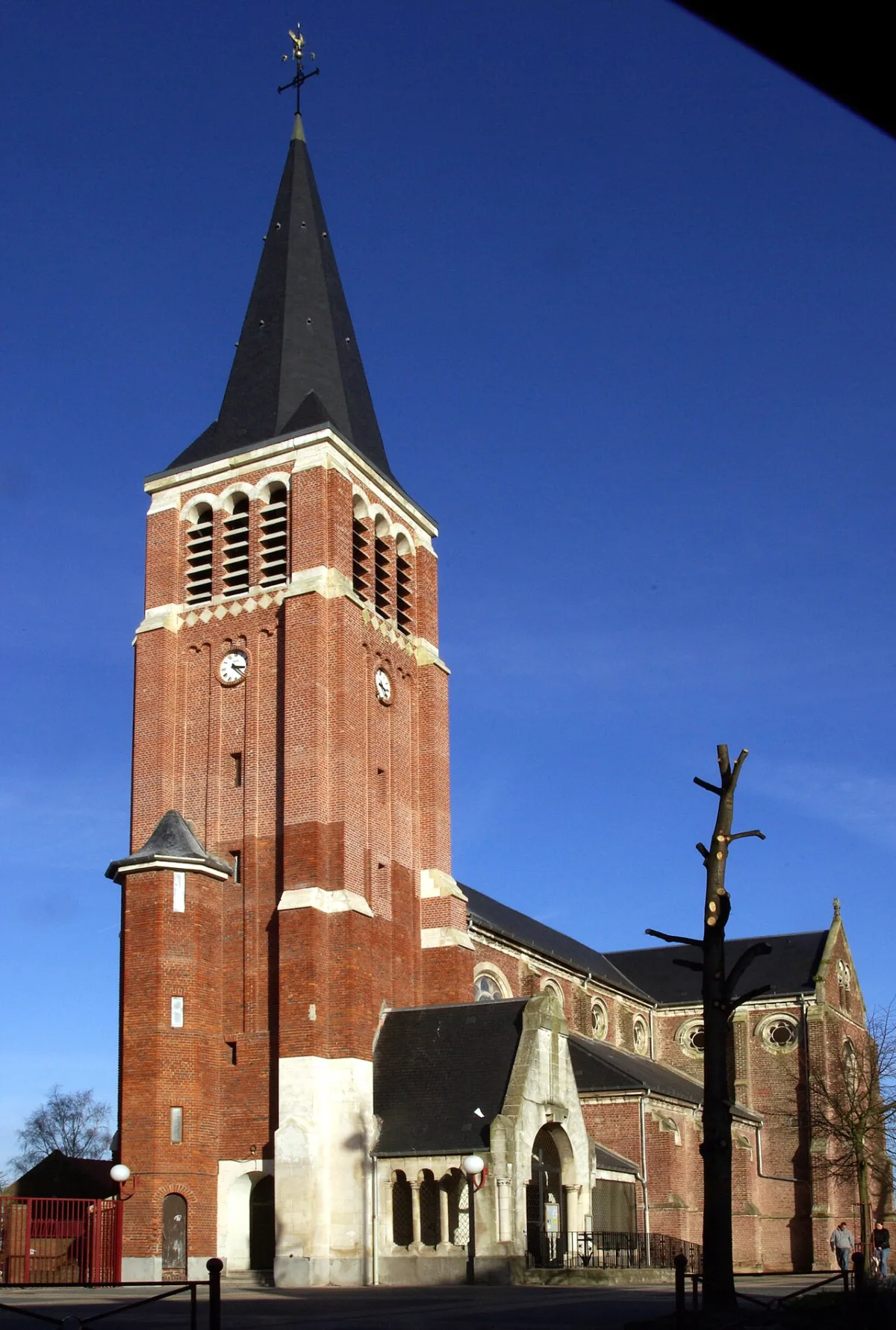 Saint Vaast, Courcelles Les Lens
