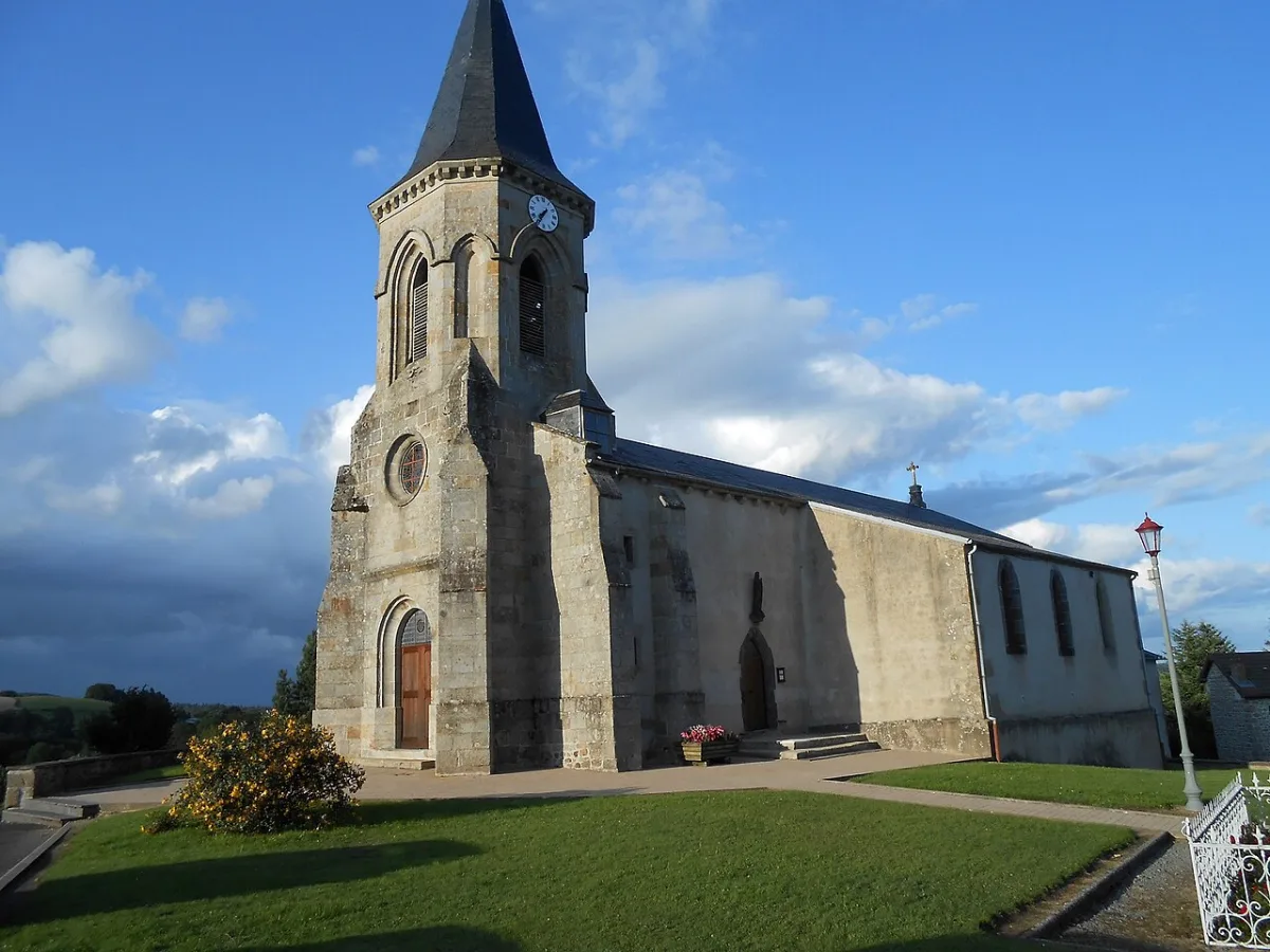 Eglise Saint-Pierre à Gouttières, Gouttieres