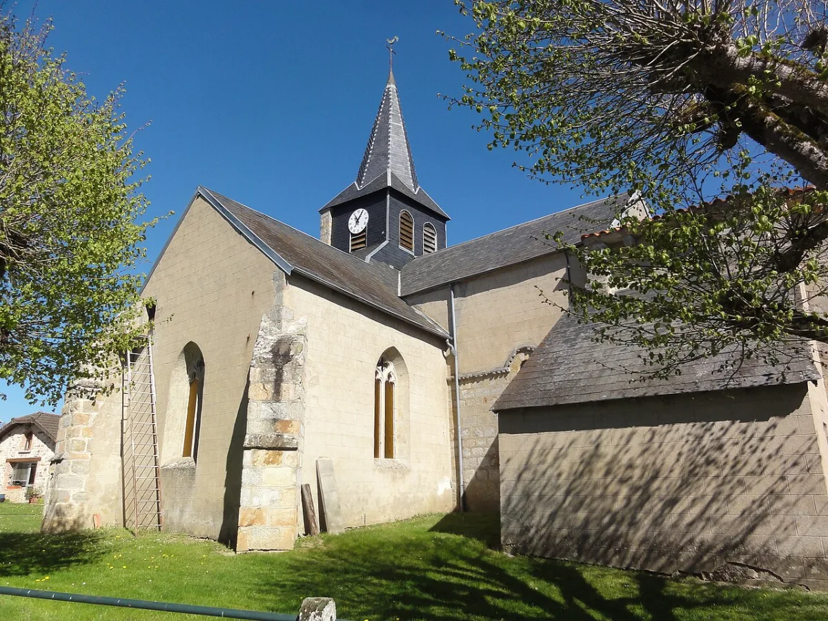 Eglise Saint-Genou (Saint-Renoux) à Roche-d'Agoux, Roche D'Agoux