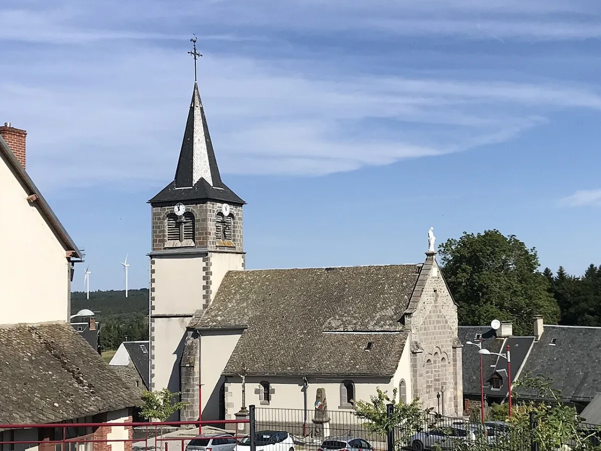 Eglise Saint Julien, Saint Julien Puy Laveze