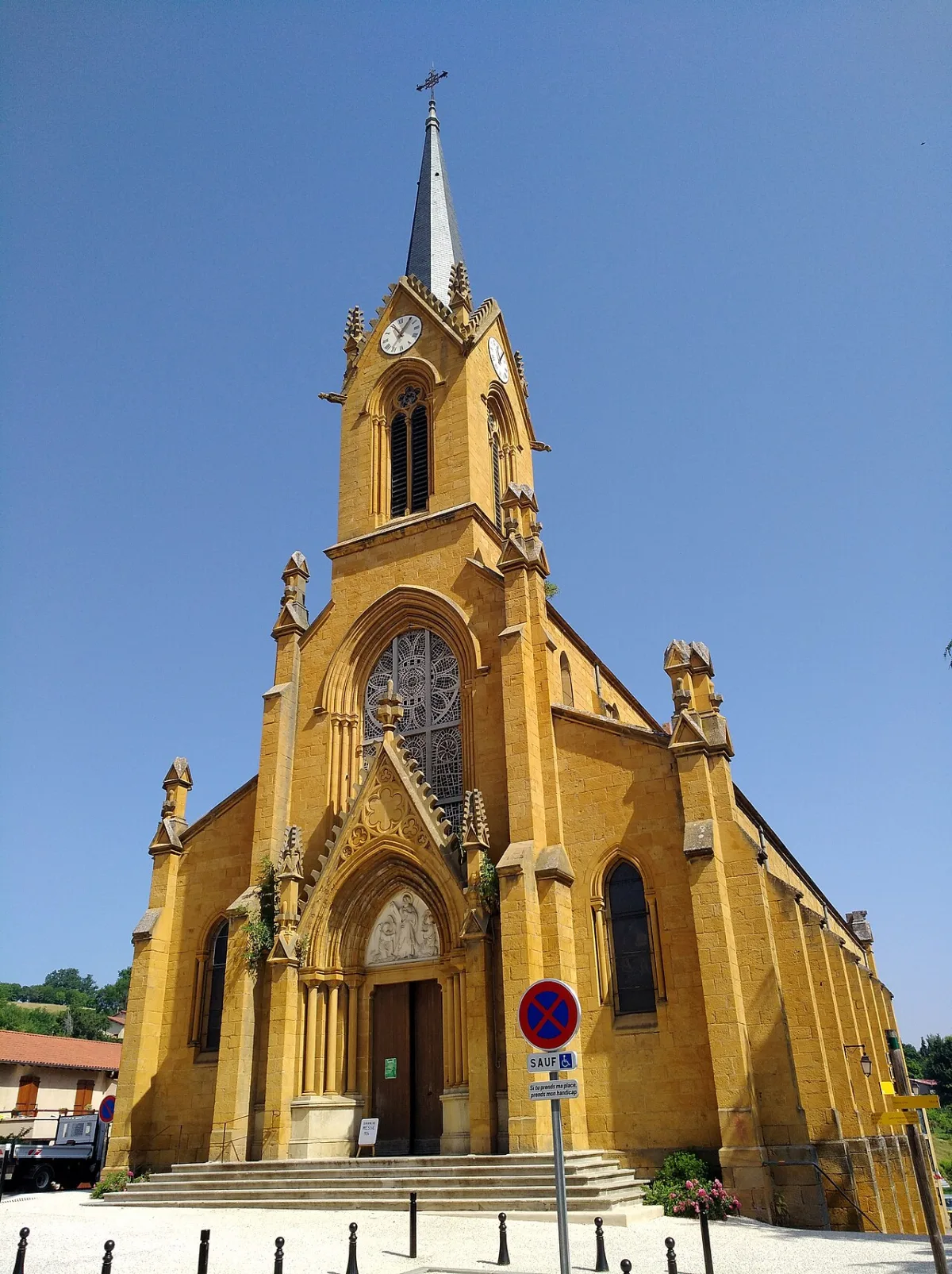 Saint André, Savigny