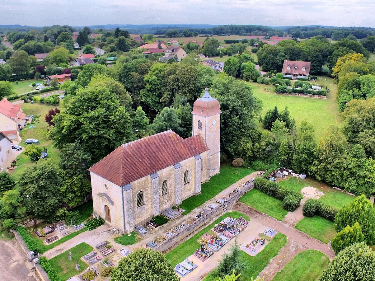Église de la Nativité de la Vierge Marie, Chambornay Les Pin