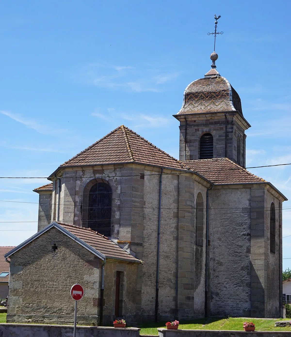 La Chapelle (église de la Chapelle-les-Luxeuil), La Chapelle Les Luxeuil