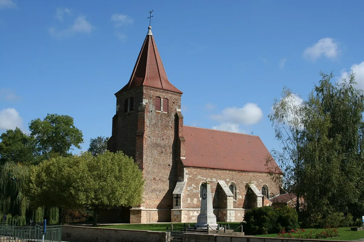 Eglise d'Authumes, Authumes