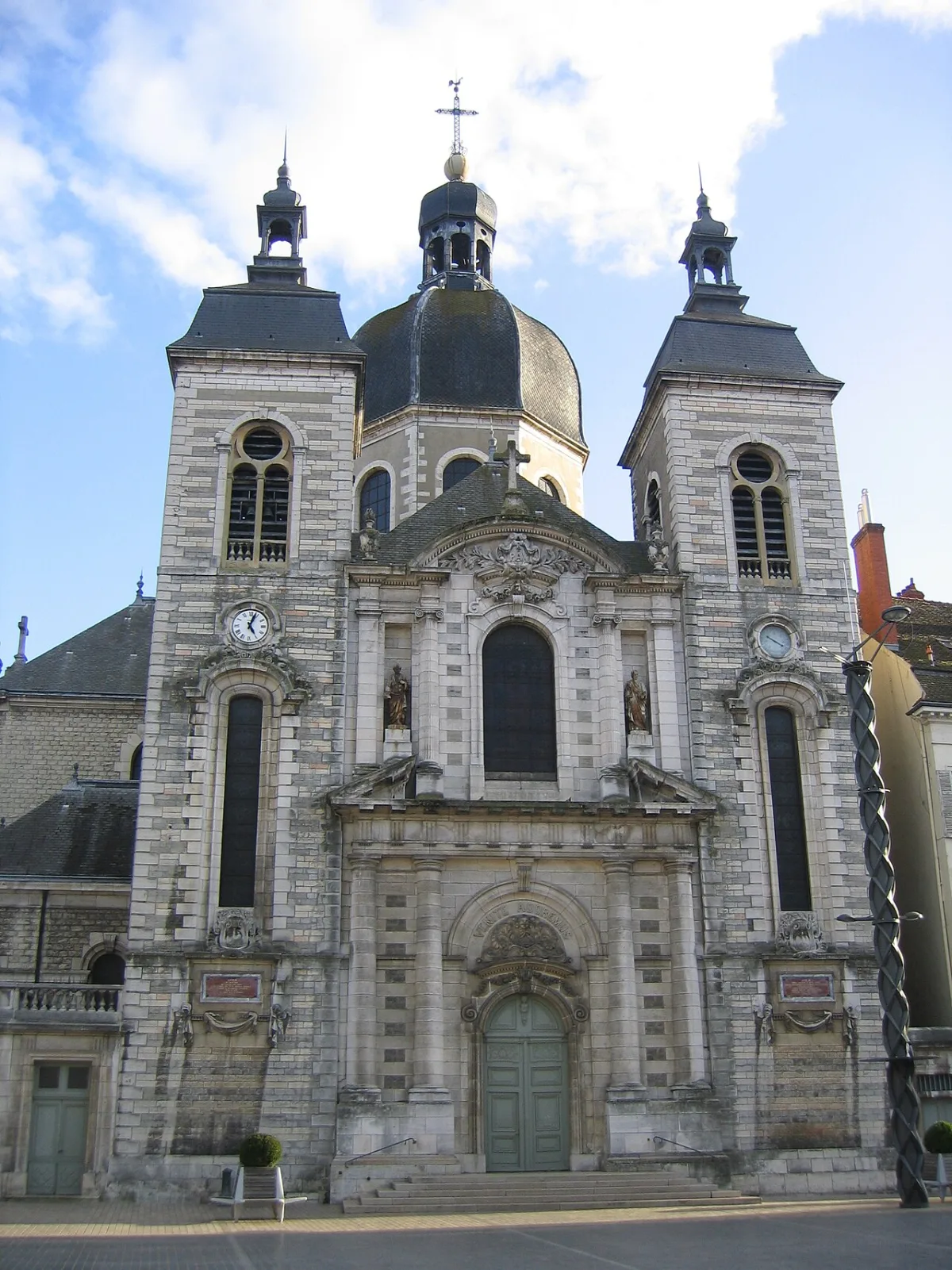 Saint Pierre, Chalon sur Saône