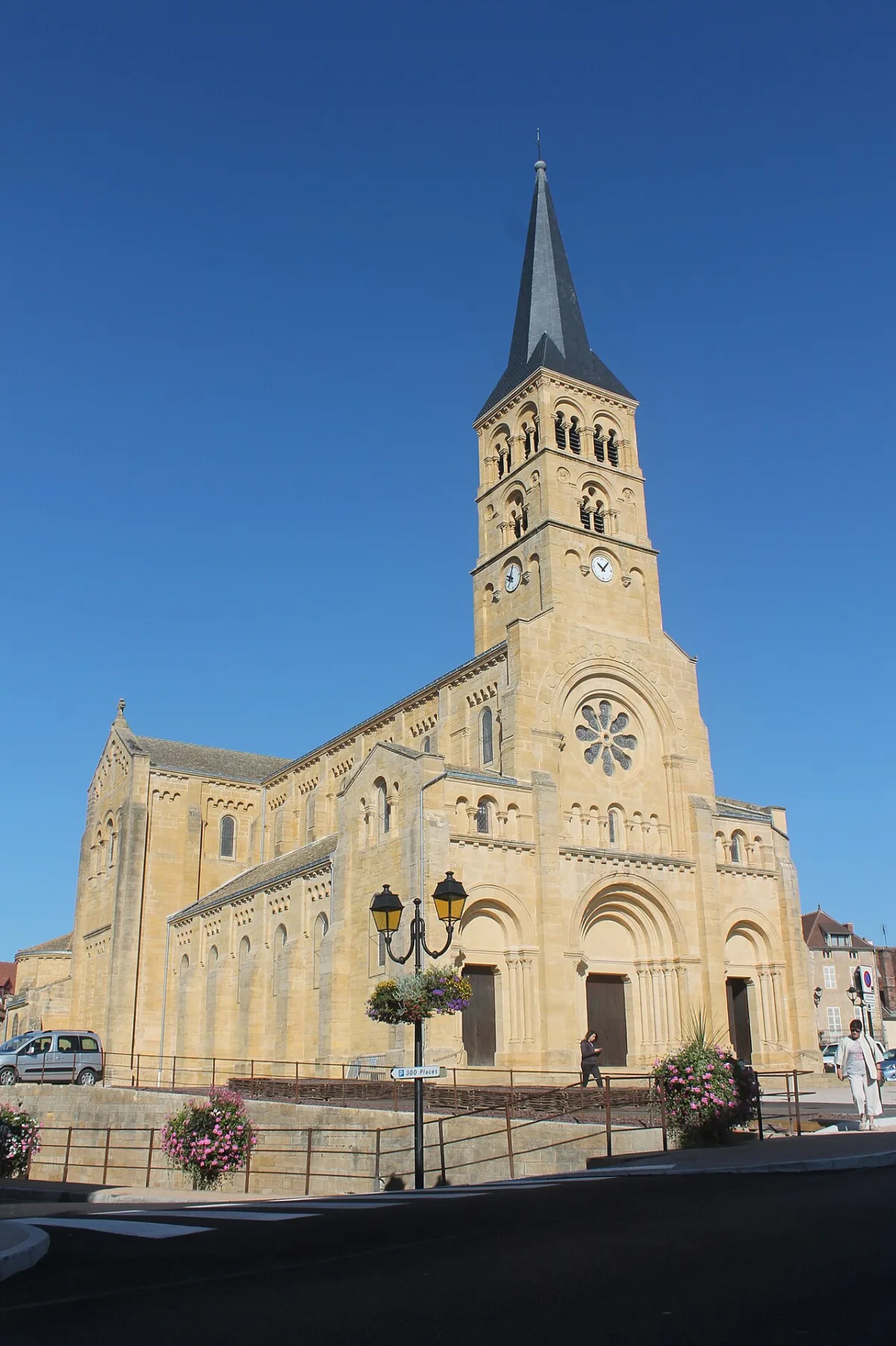 Église Sacré Coeur (CHAROLLES), Charolles