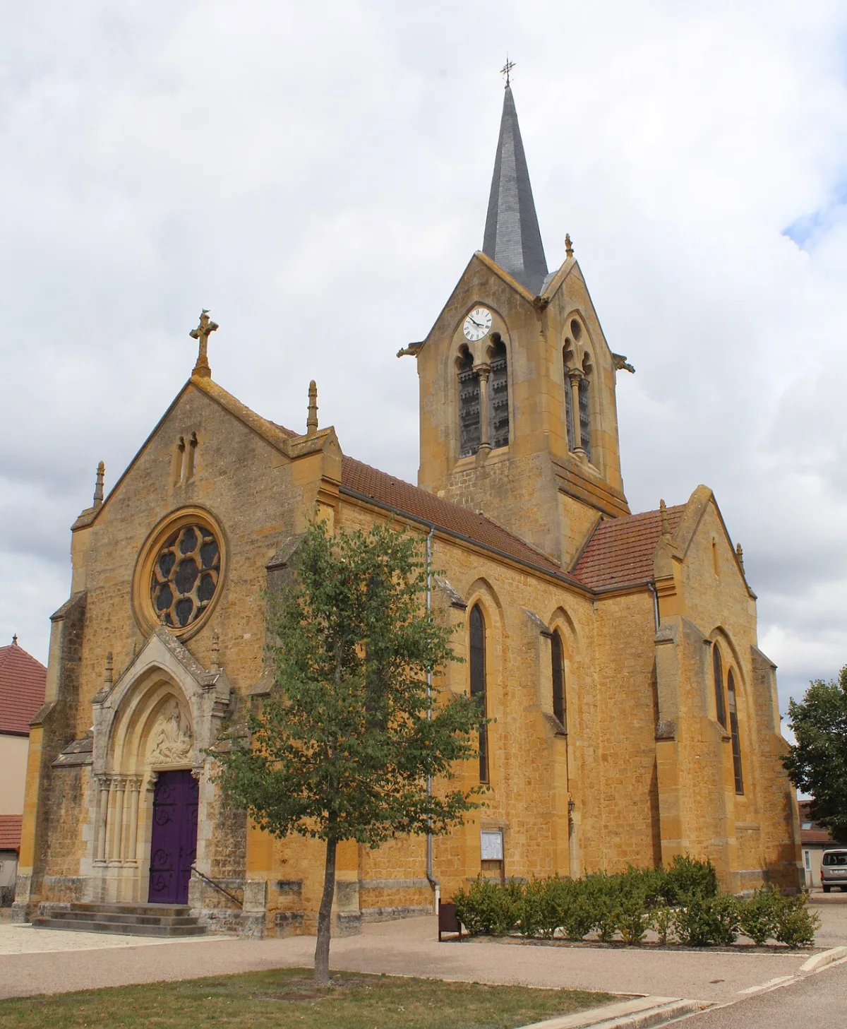 Église St Sylvestre, L'Hopital Le Mercier