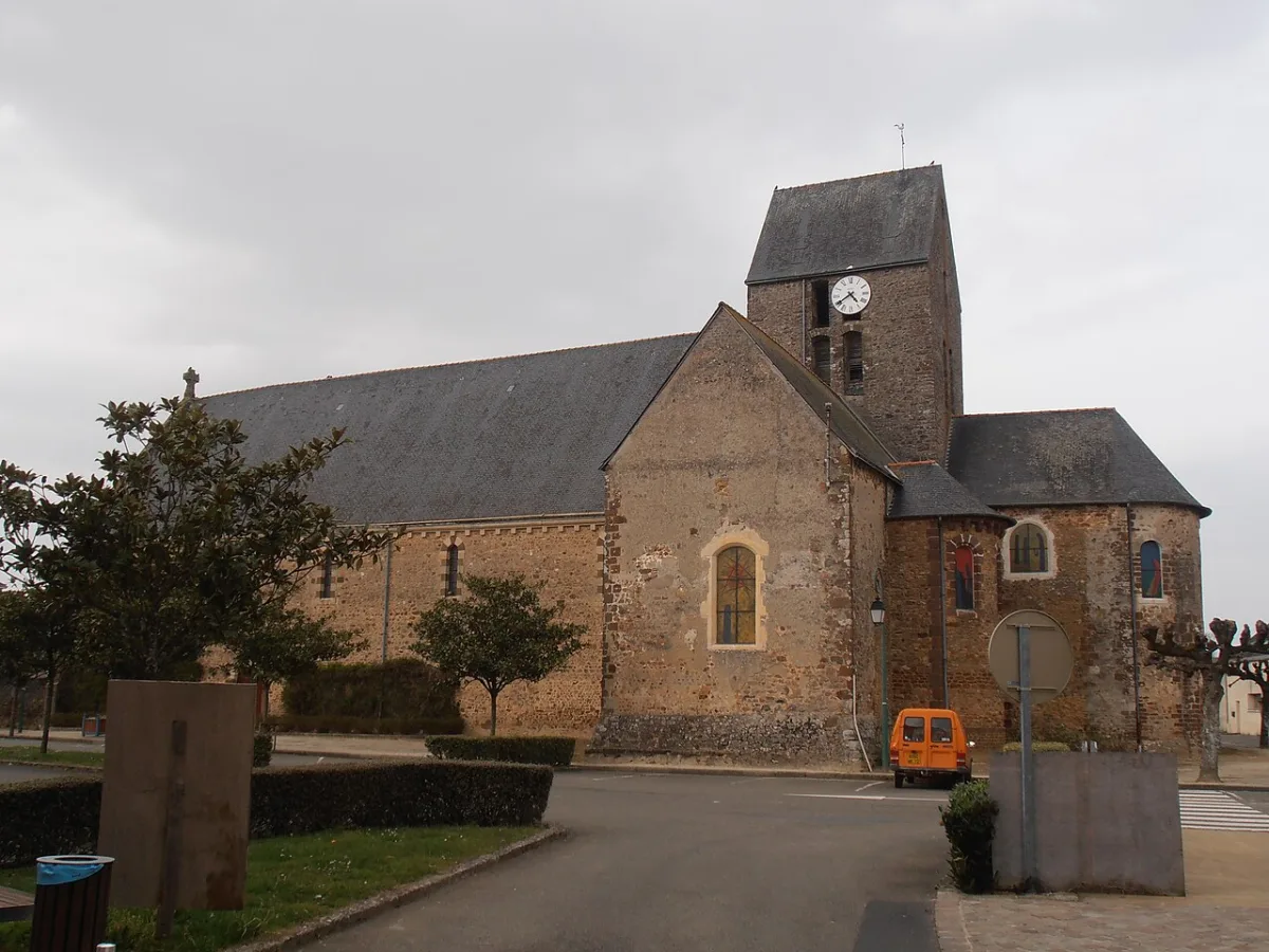 Église Saint-Pierre et Saint-Paul, Brûlon