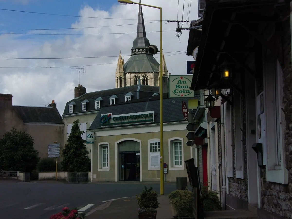 Eglise Notre-Dame de FRESNAY-SUR-SARTHE, Fresnay Sur Sarthe