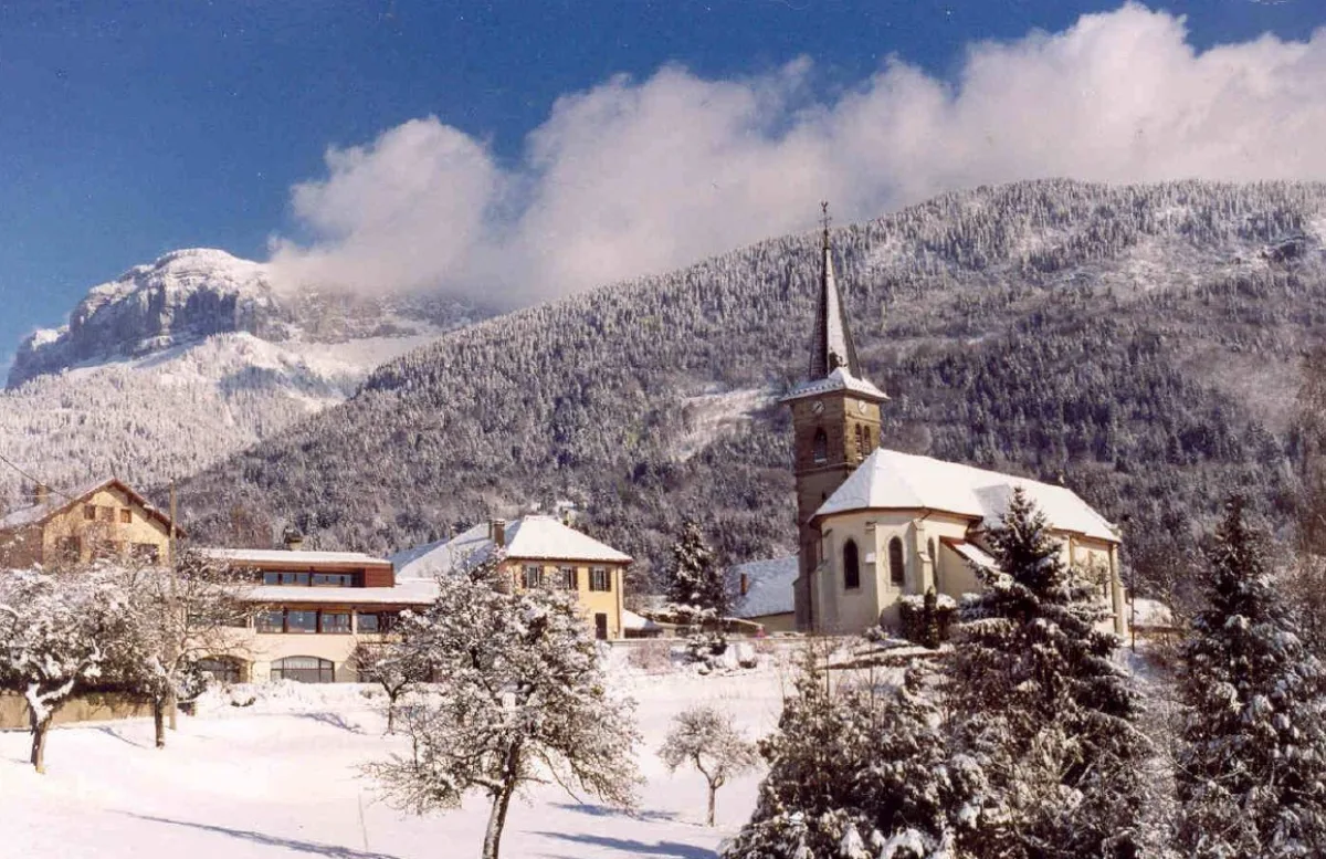 Eglise Saint-Eugend, Naves Parmelan