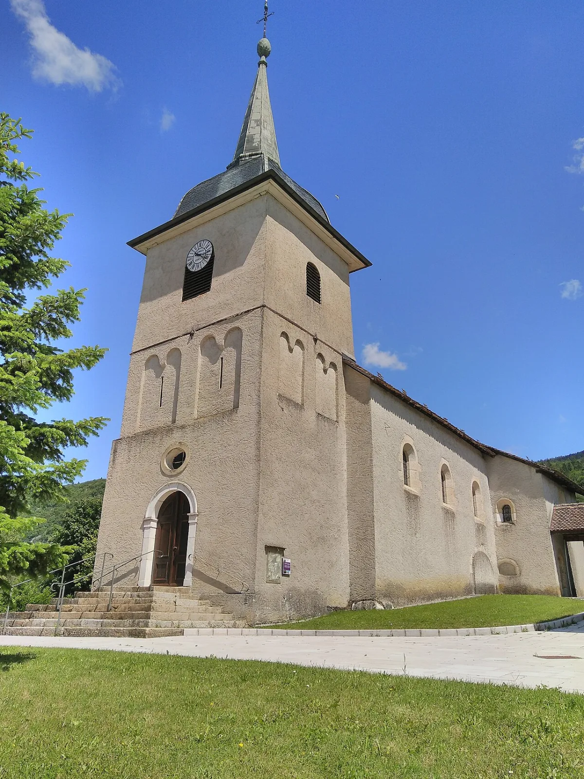 Eglise Visitation de Marie, Quintal
