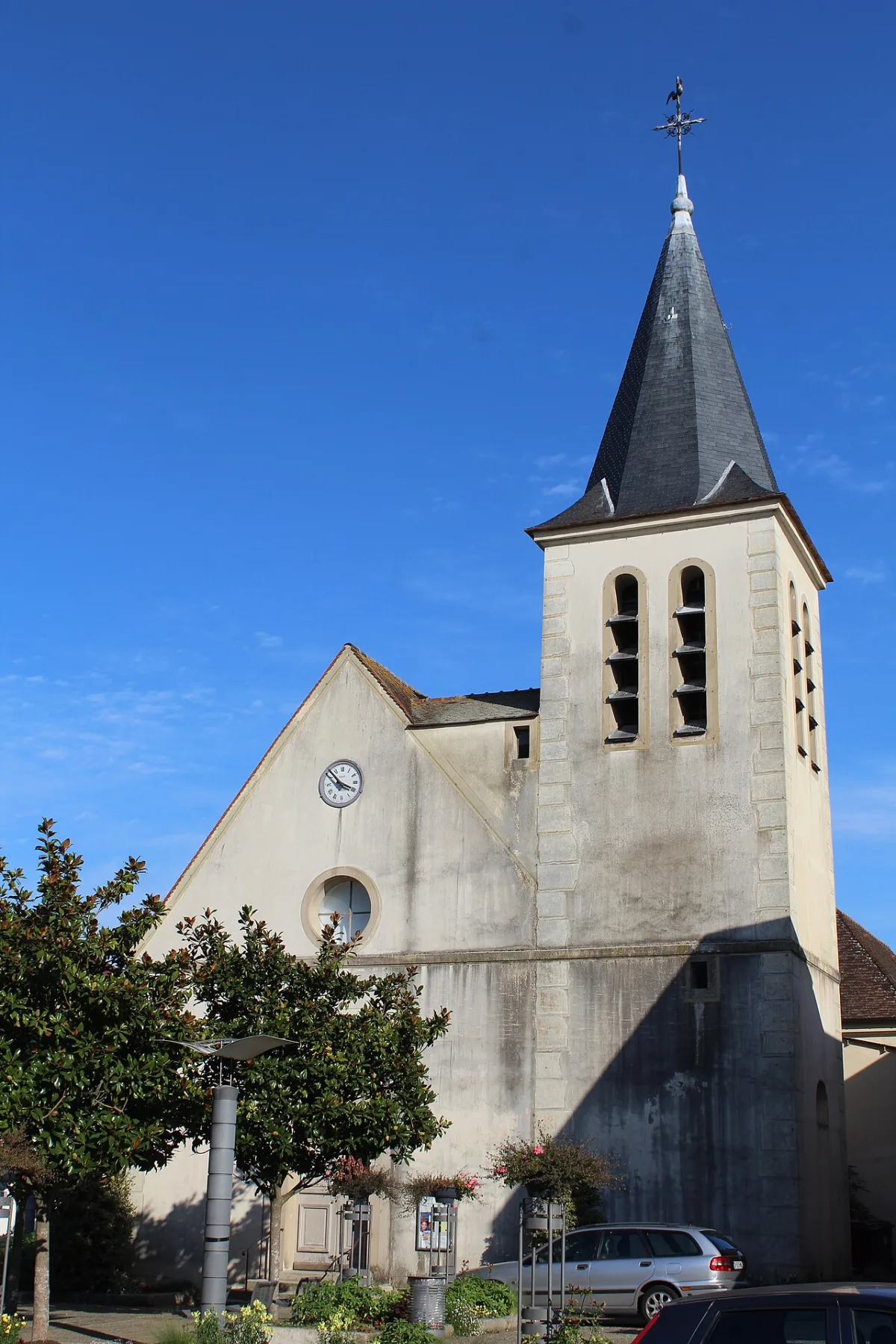 Saint Loup de Sens, Champs Sur Marne