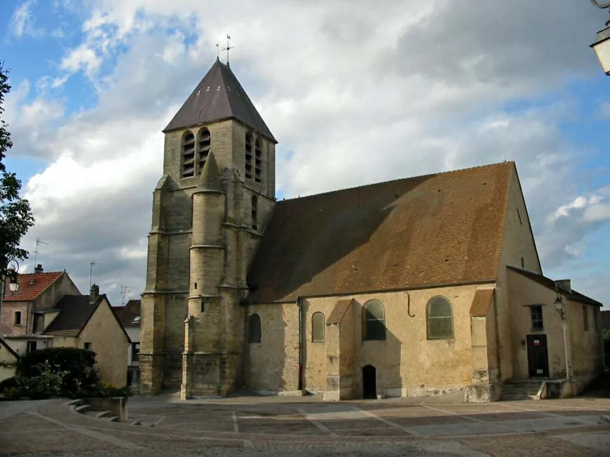 Eglise St Ouen, Aubergenville