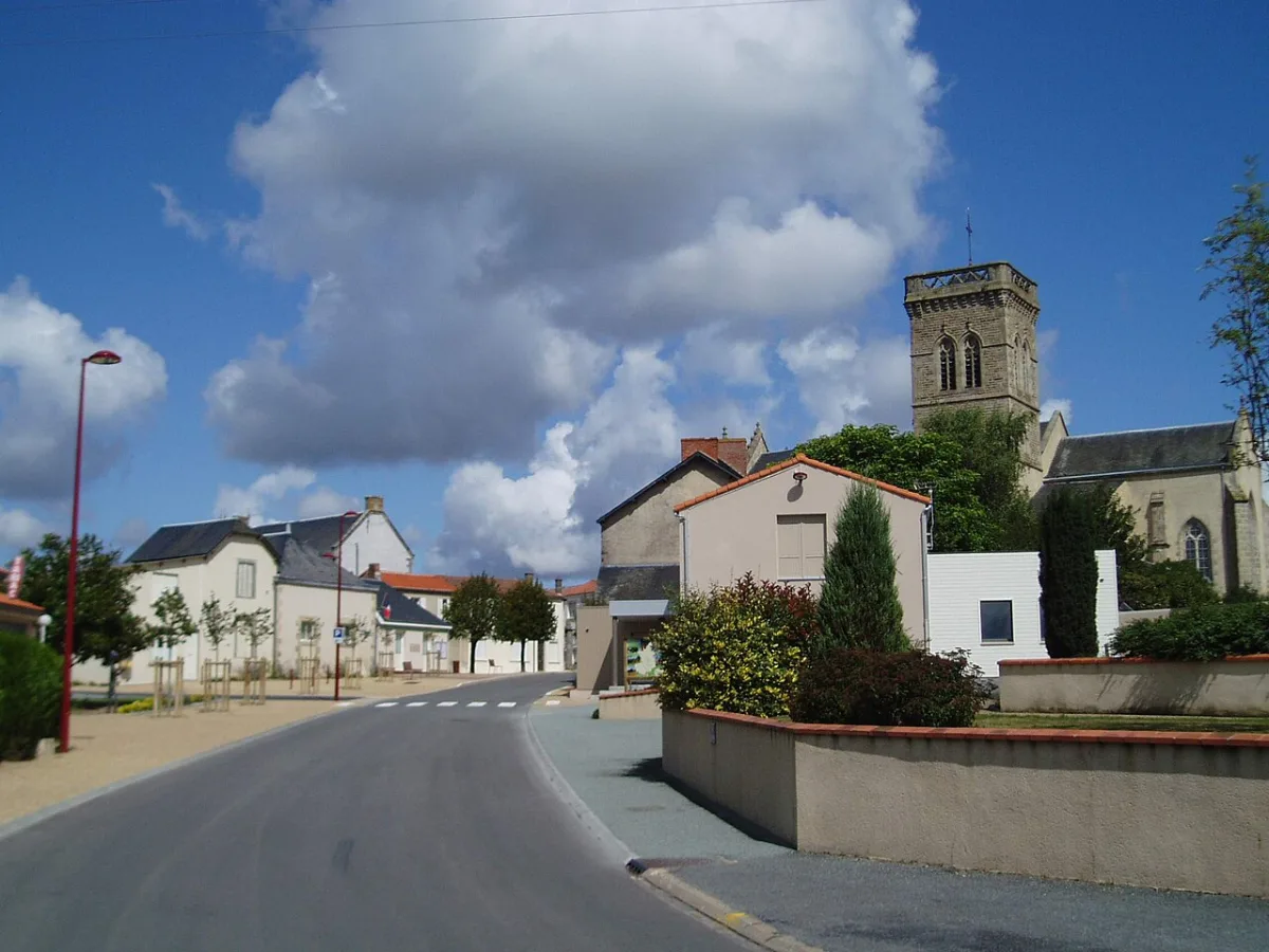 COMBRAND (Saint-Jean Baptiste), Combrand