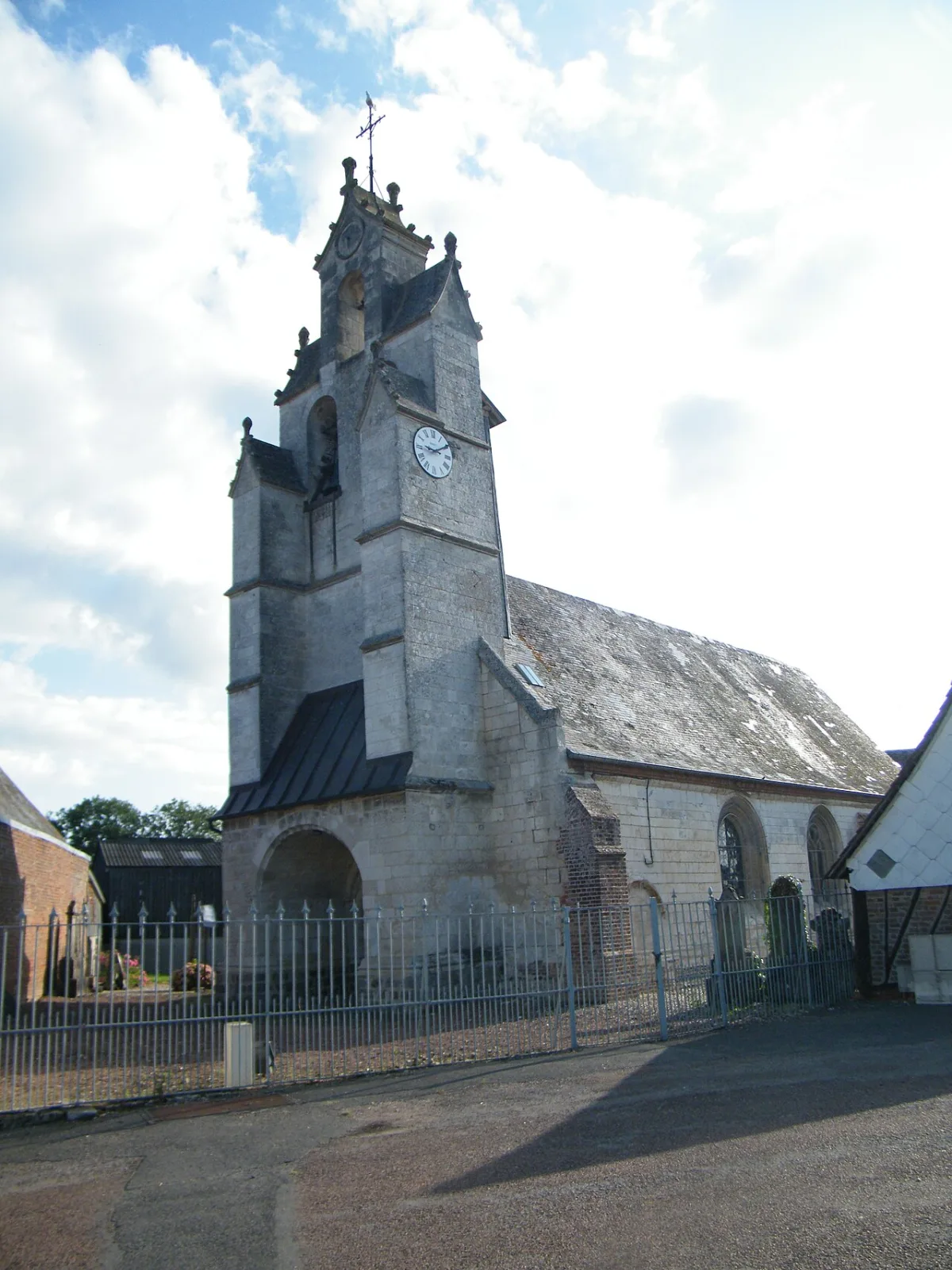 Eglise d'AUMONT (Eglise Saint Servais), Aumont