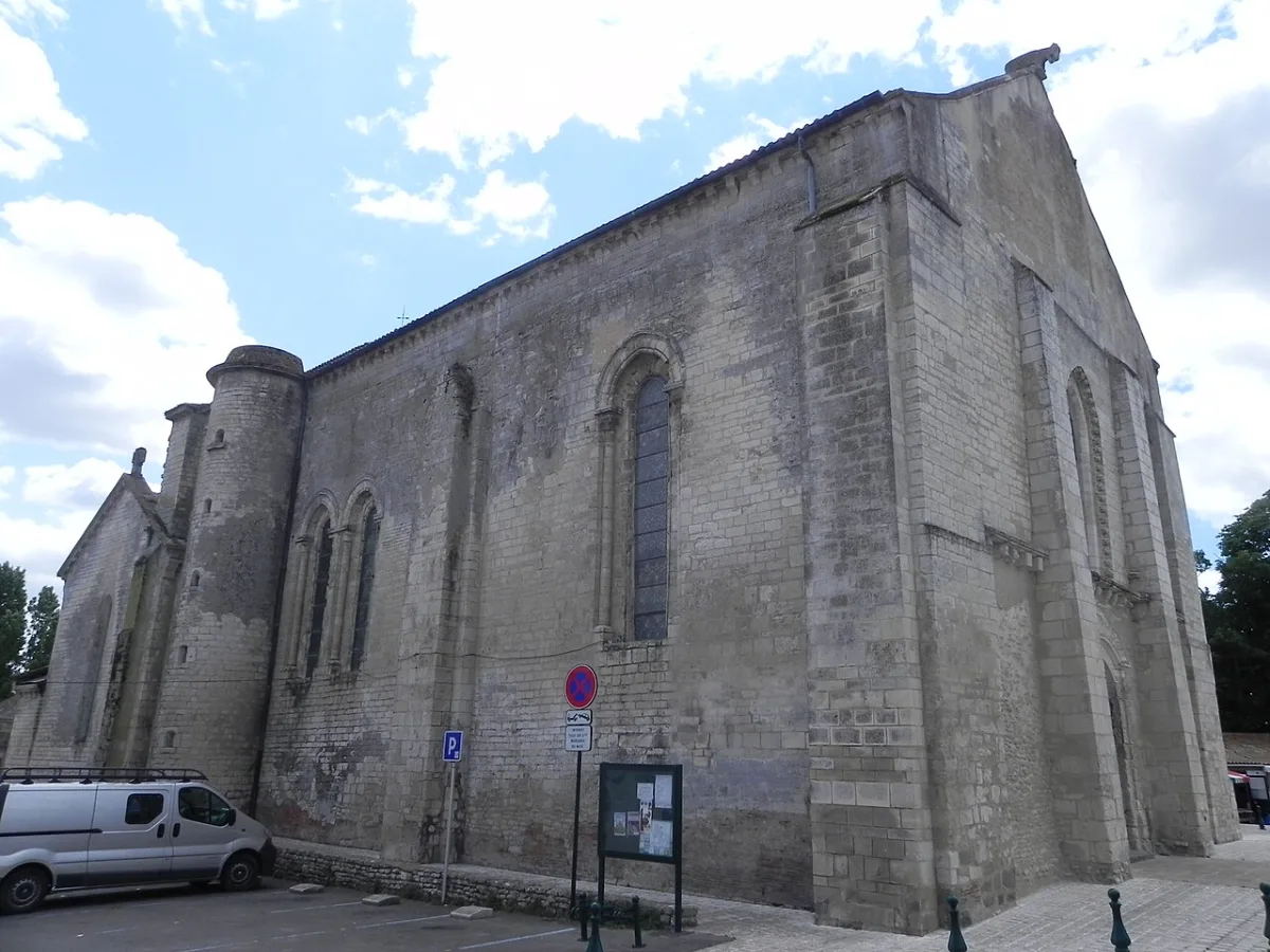 Église Notre Dame de l'Assomption (Angles), Angles