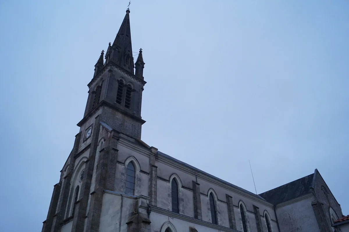 Église Saint Pierre (Cugand), Cugand