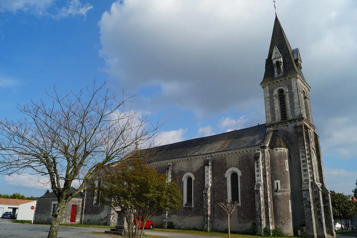 Église Saint Pierre (Falleron), Falleron