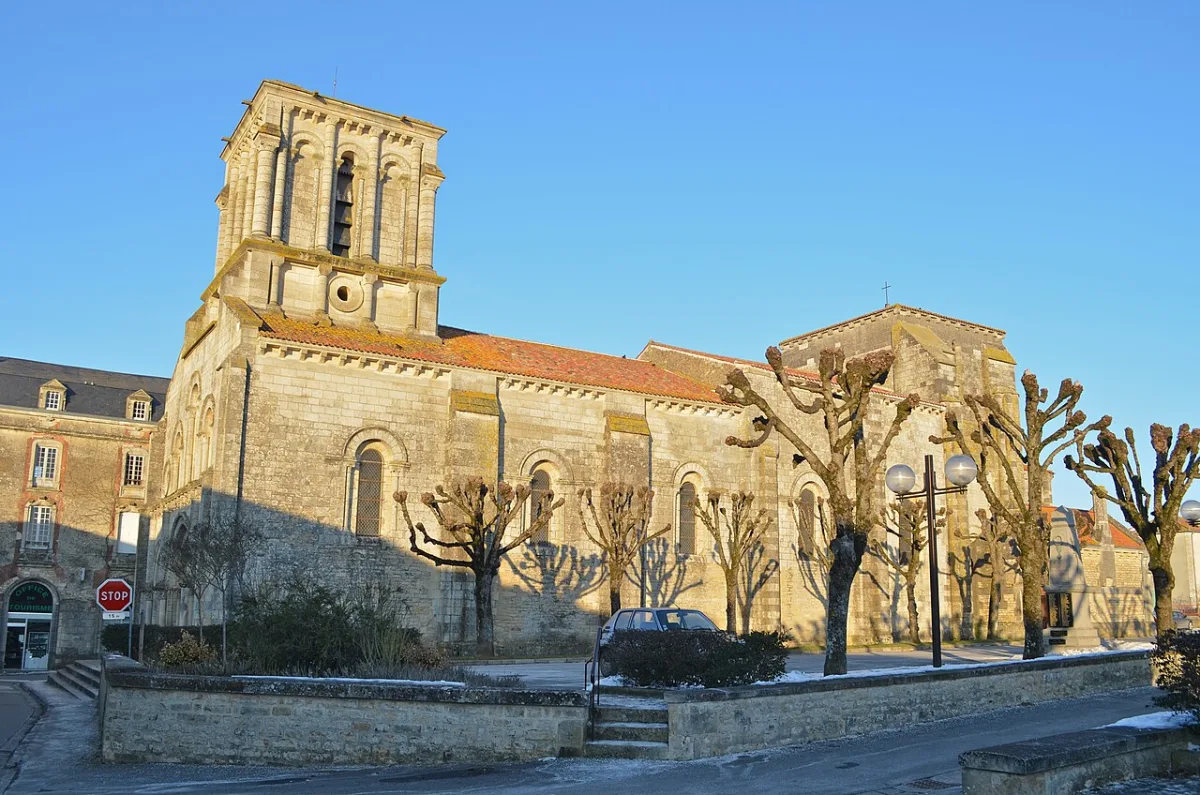 Église Saint Nicolas (Maillezais), Maillezais
