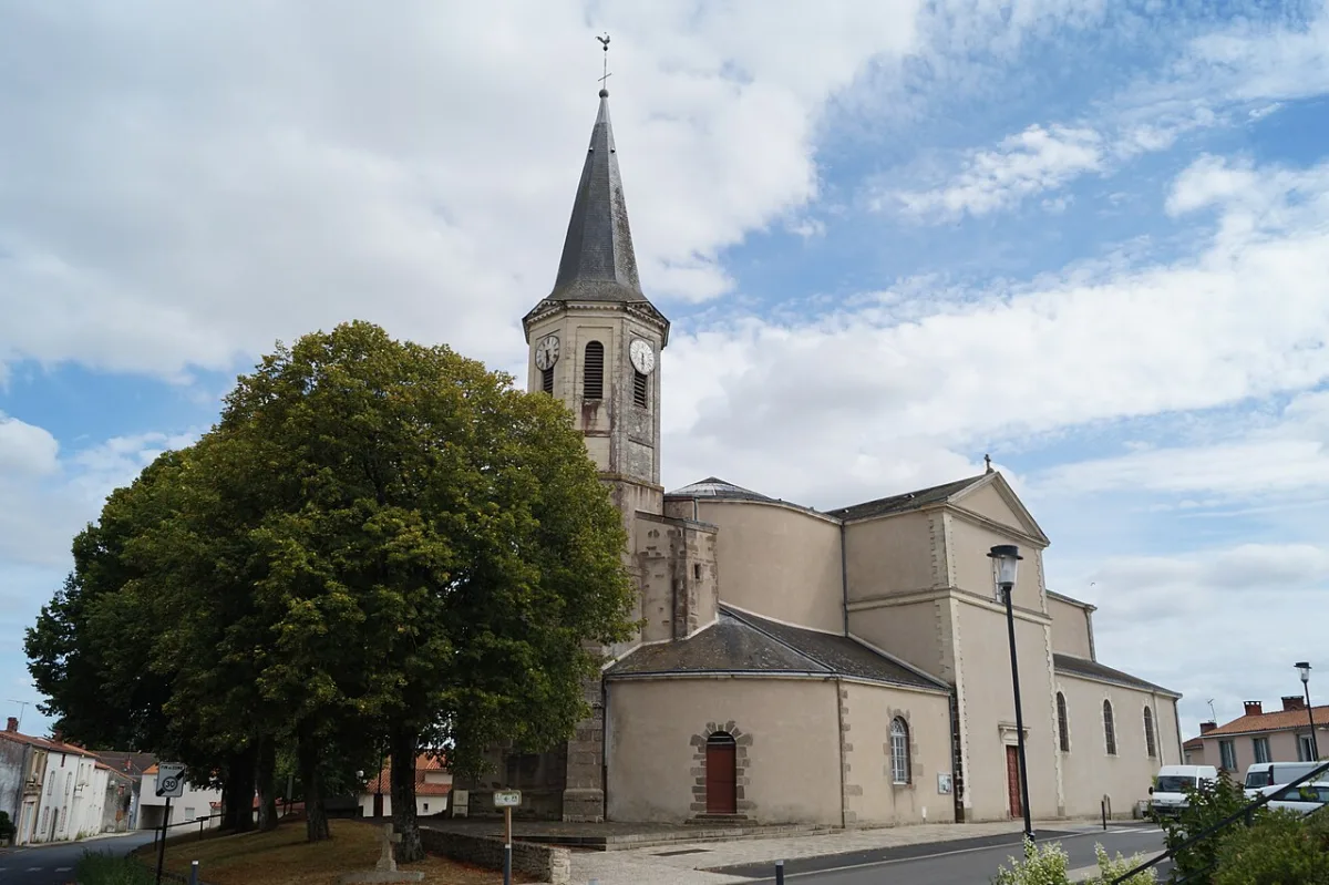 Église Saint Hilaire (St Hilaire de Loulay), Montaigu-Vendée