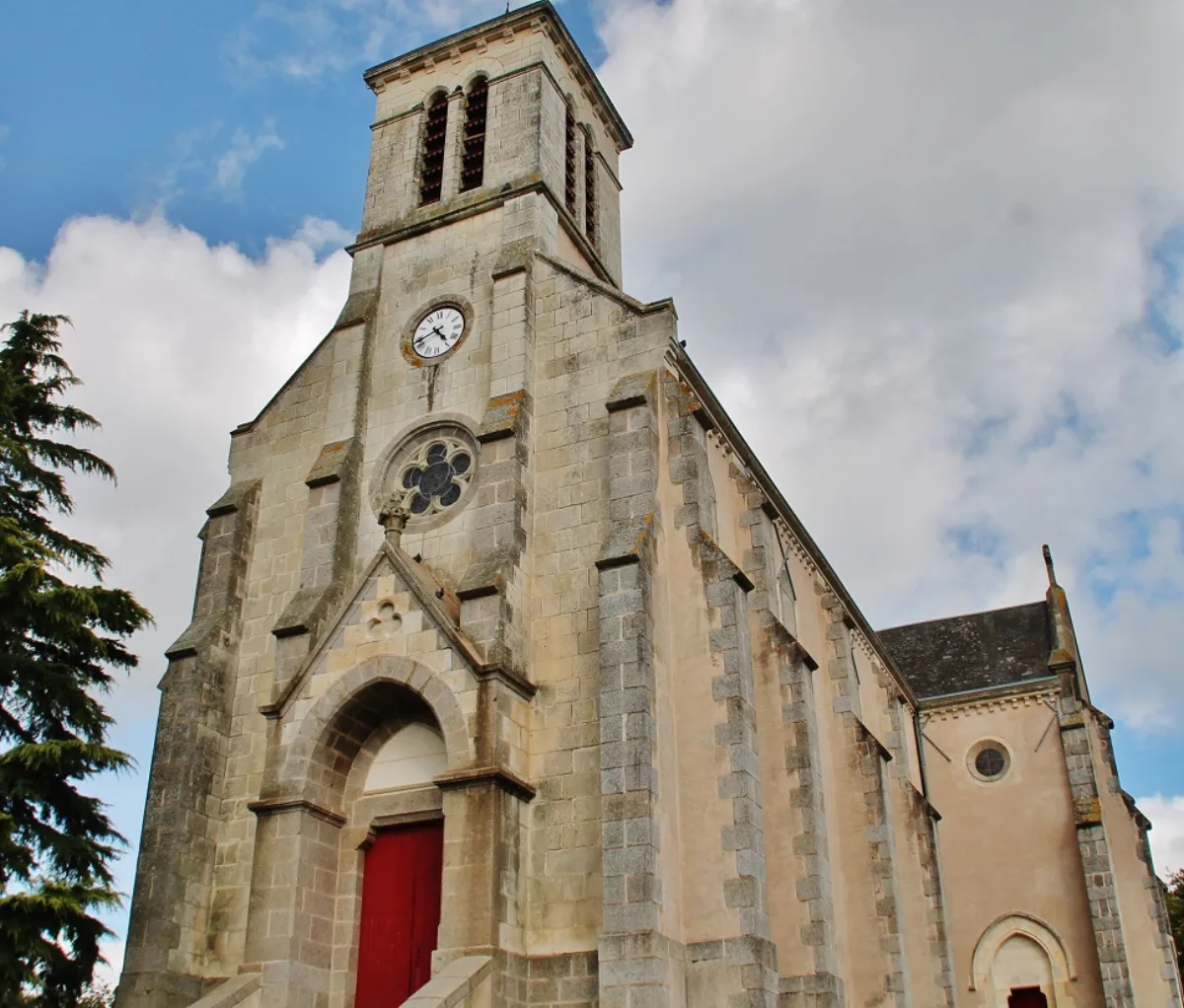 Église Saint Eutrope (Poiroux), Poiroux