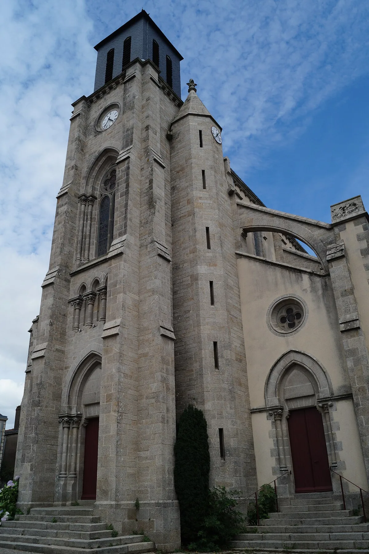 Église Saint Georges (St Georges de Montaigu), Saint Georges De Montaigu