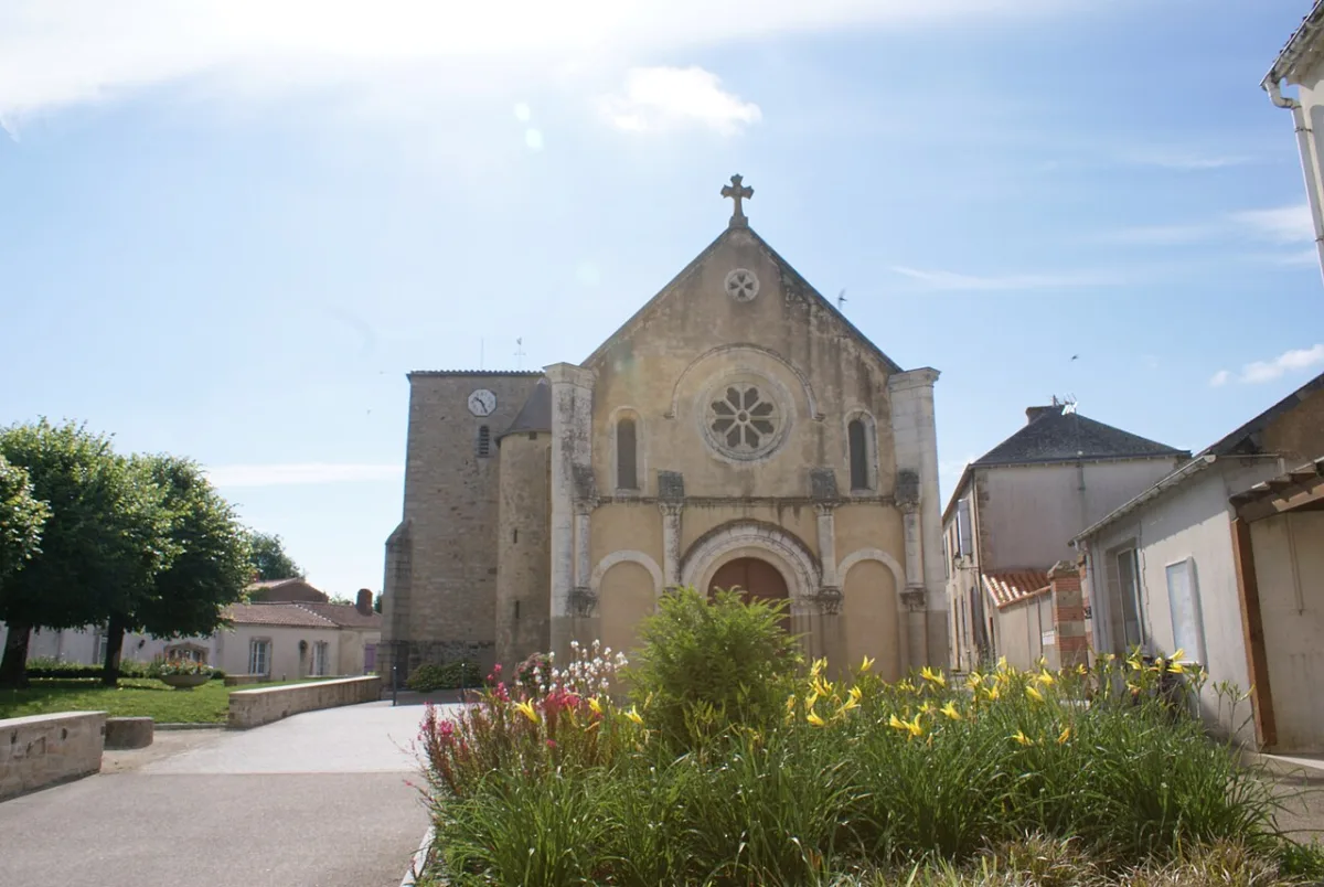 Église Saint Georges (Saint-Georges-de-Pointindoux), Saint-Georges-de-Pointindoux