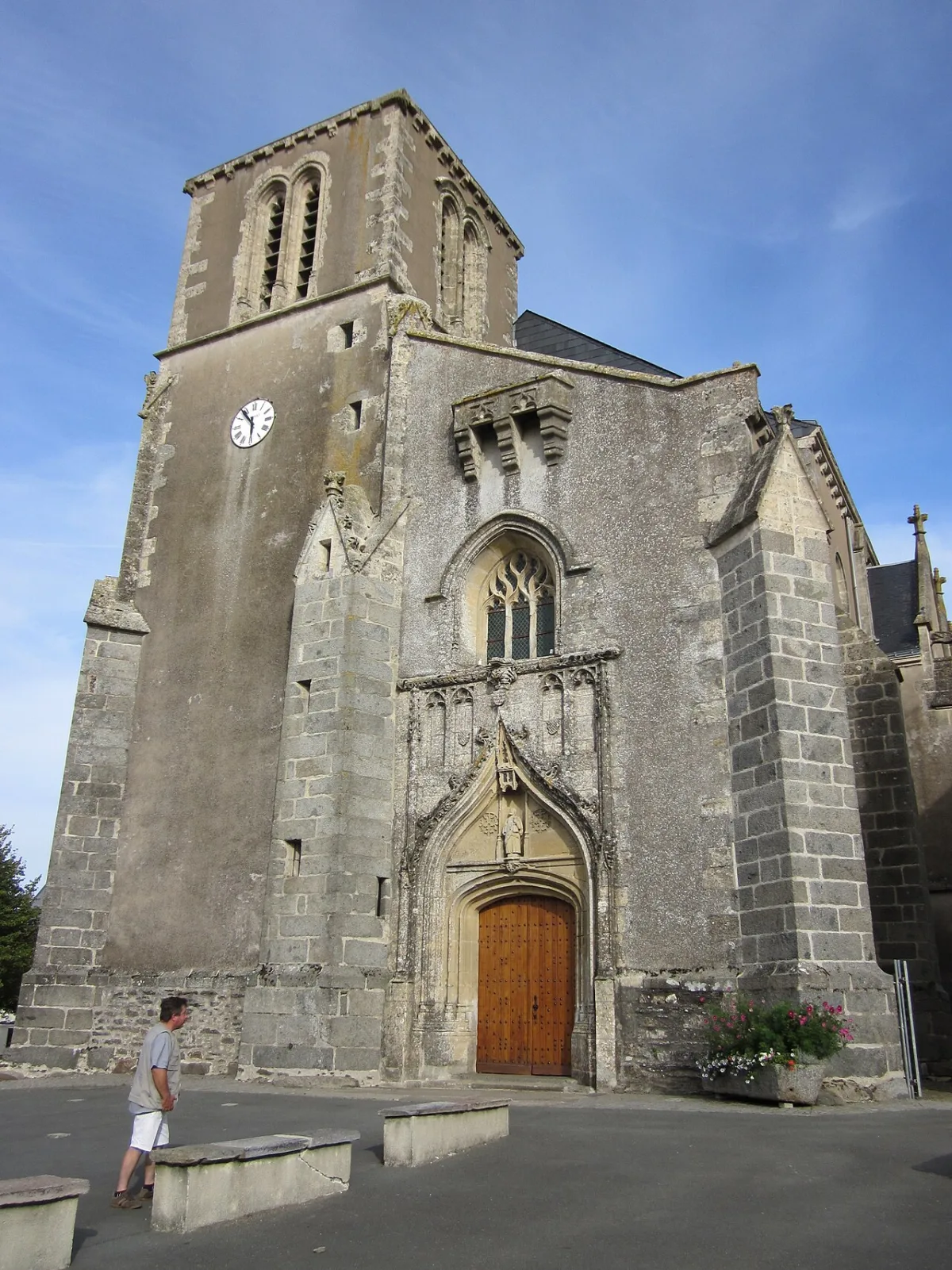 Église Saint-Pierre (Saint-Pierre-du-Chemin), Saint-Pierre-Du-Chemin