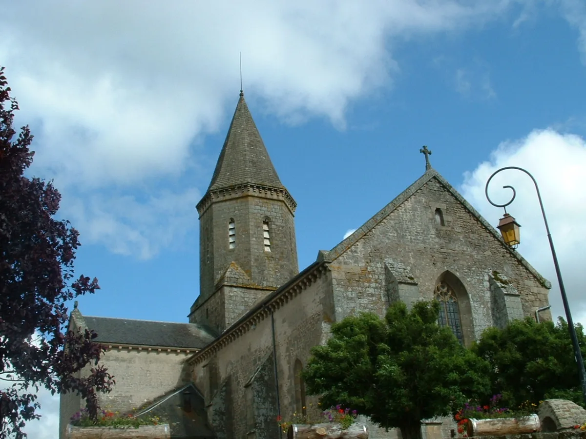 Église Église Saint Thyrse, Châteauponsac