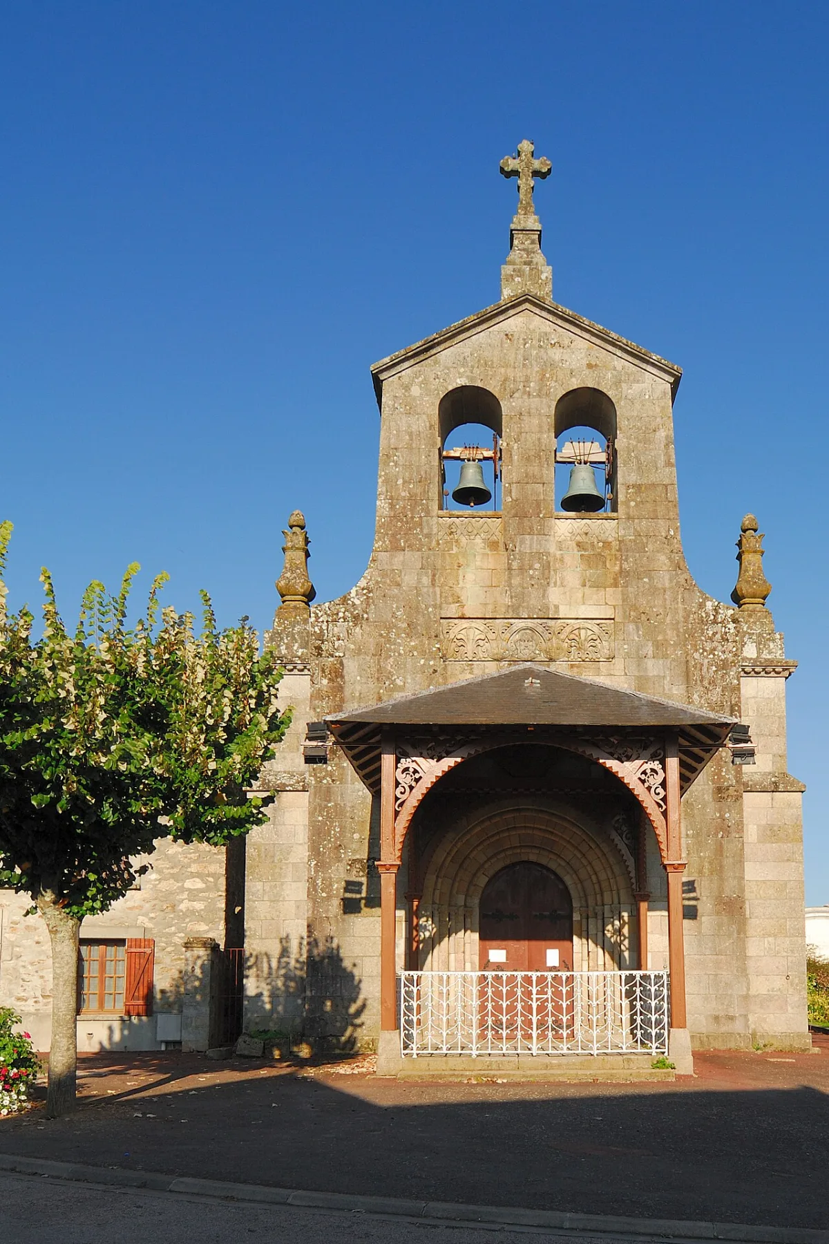 Eglise Saint-Martin de Condat (Tel : 06 04 19 99 90), Condat Sur Vienne