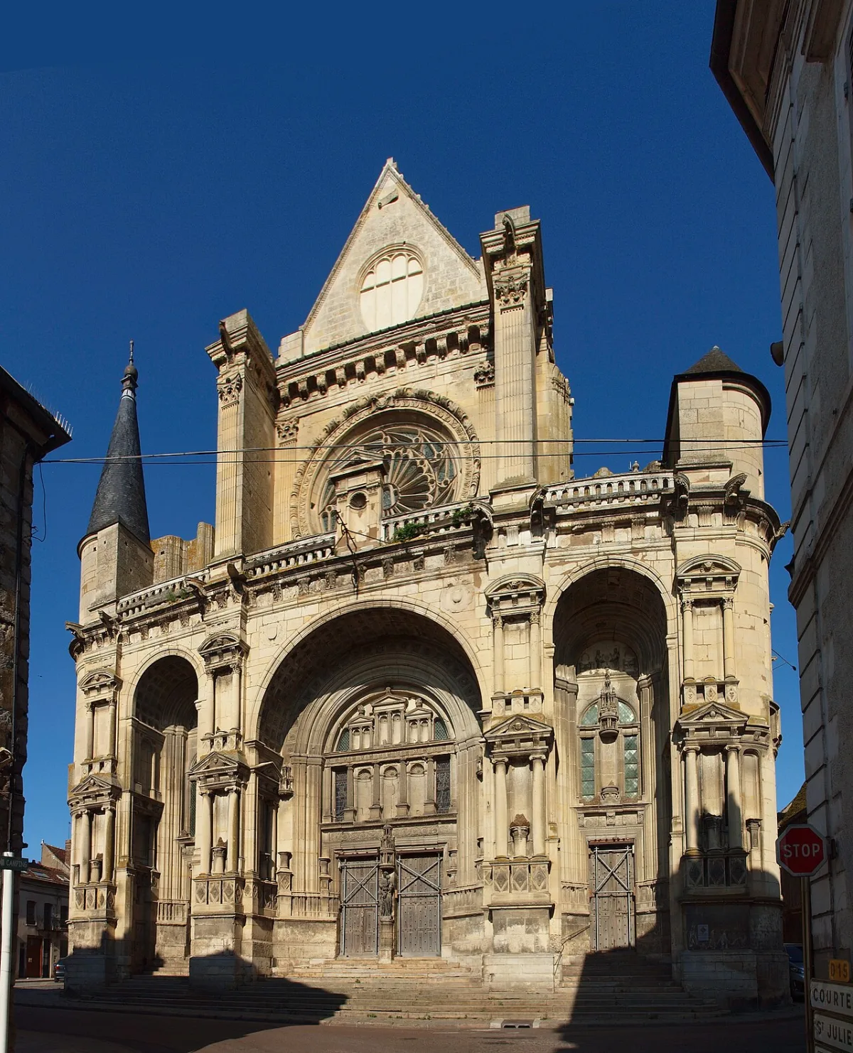Église Notre Dame de l'Assomption, Villeneuve Sur Yonne