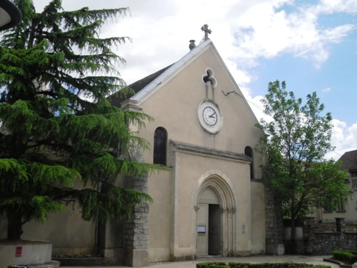 Saint Denis, Athis Mons