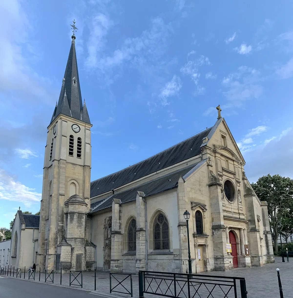 Église Saint Pierre-Saint Paul, Clamart