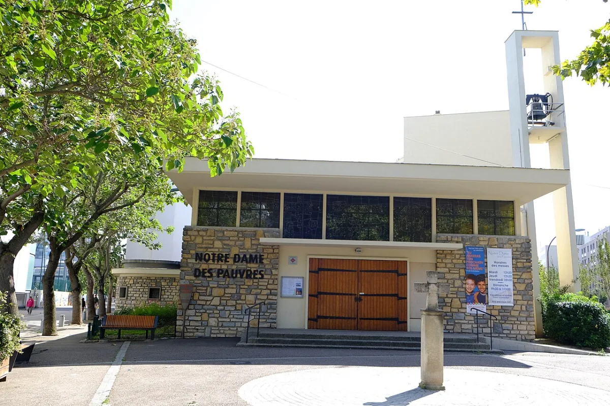 Notre Dame des Pauvres, Issy-les-Moulineaux