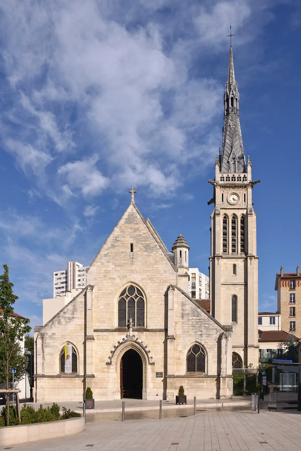 Saint Remy, Vanves
