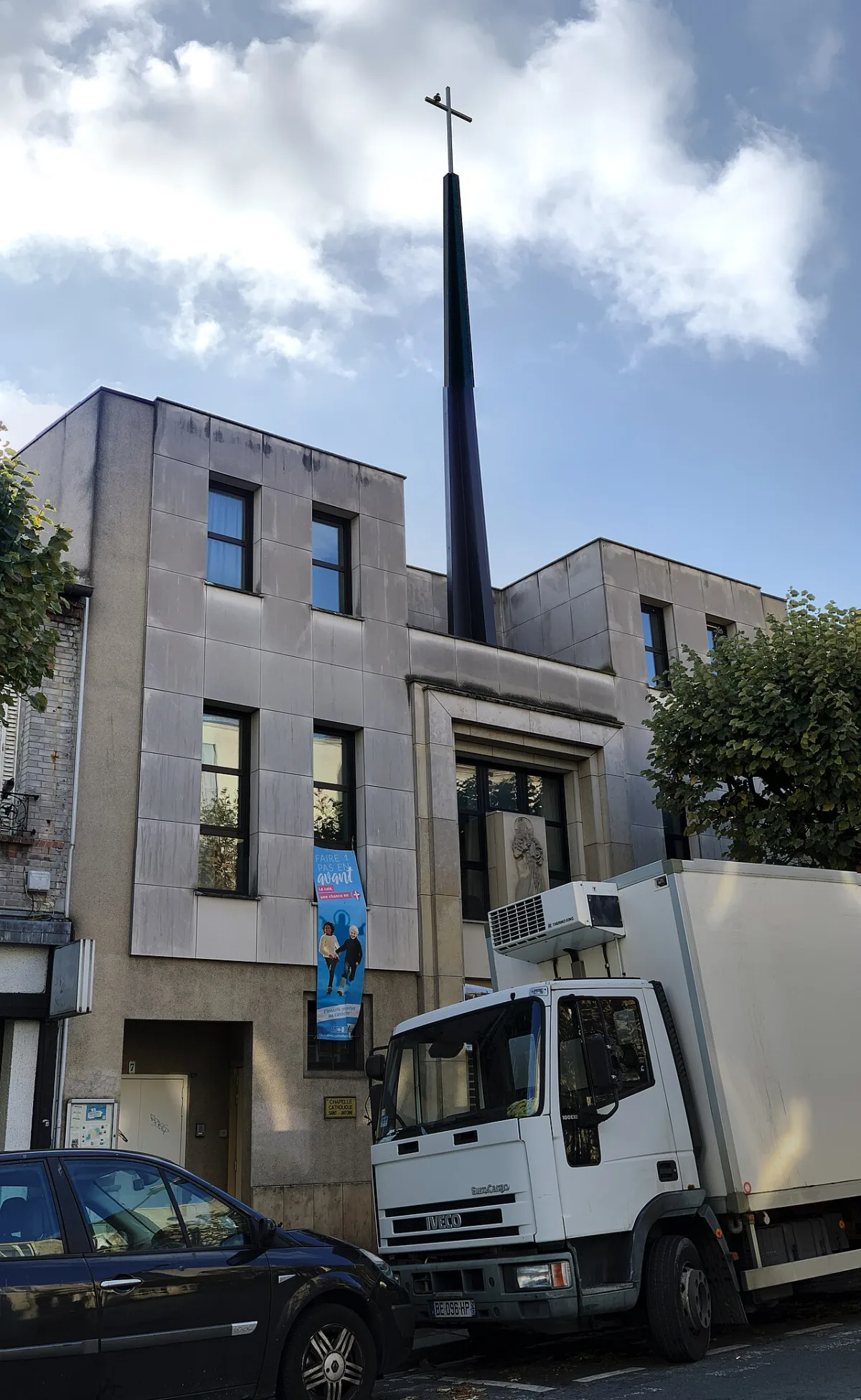 Chapelle St Antoine de la Croix de Chavaux, Montreuil