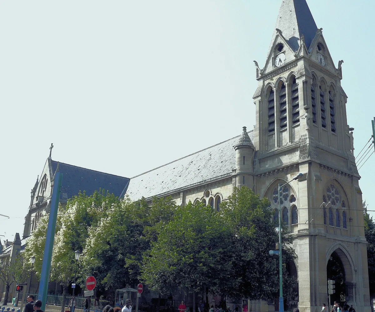 Saint Denys de l'Estrée, Saint Denis