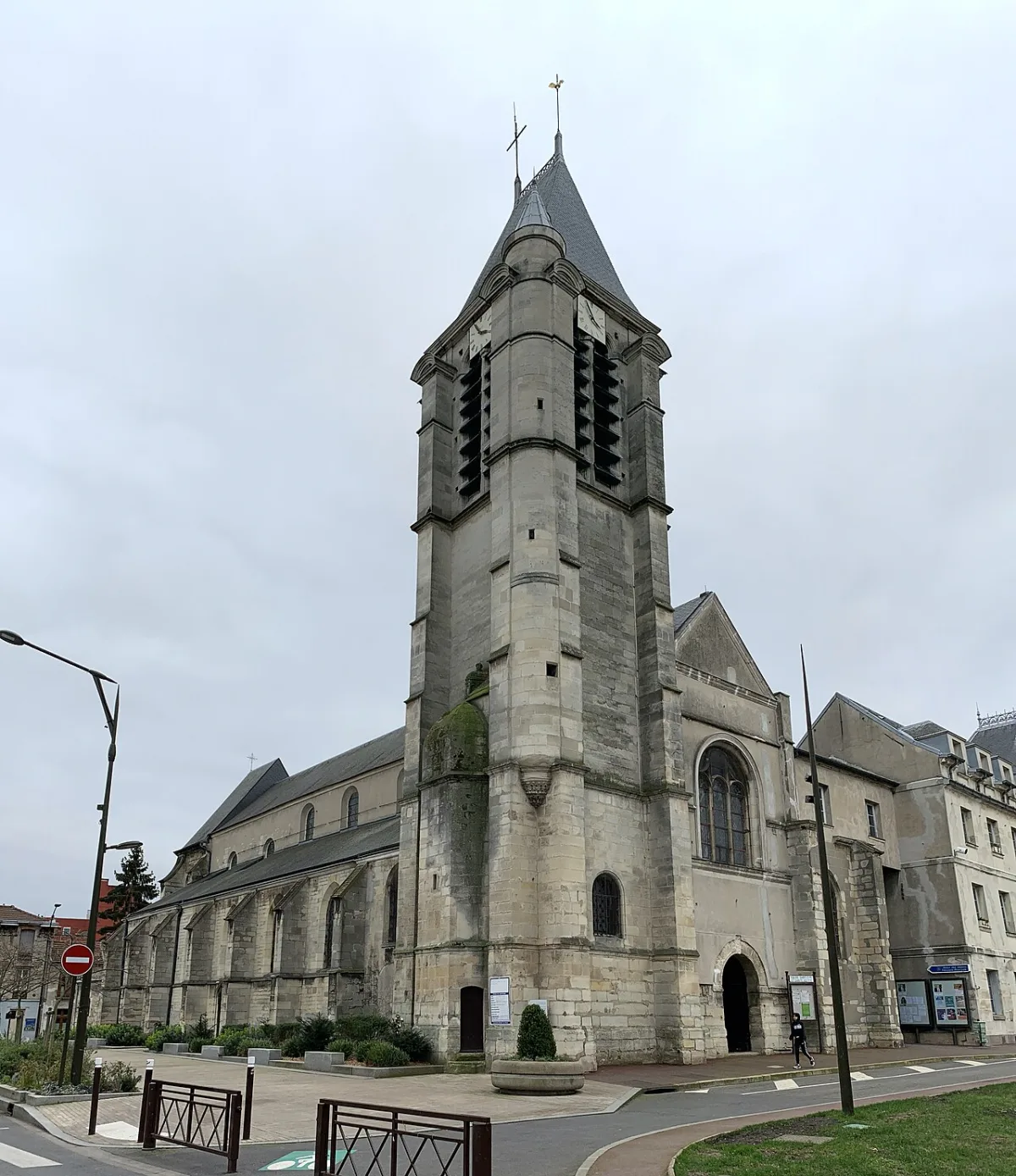 Saint Cyr et Sainte Julitte (Eglise Saint Cyr - Sainte Julitte), Villejuif